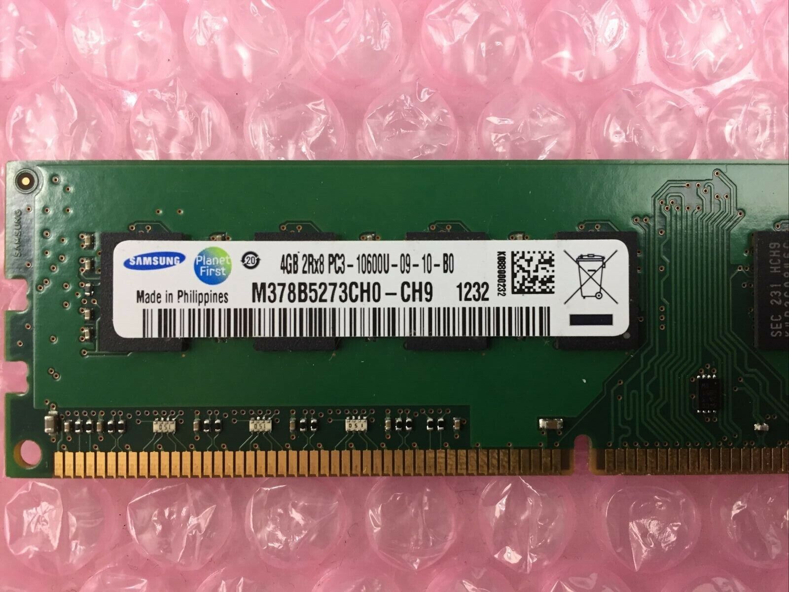 Samsung 4GB 2RX8 PC3-12800U-09-10-B0 M378B5273CH0-CH9