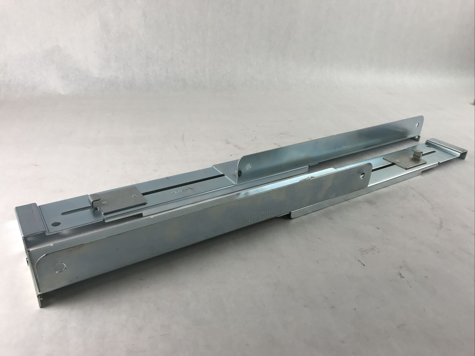 HP 332559-004 332560-004 Depth Adjustable Rail Kit Tray Rack Support