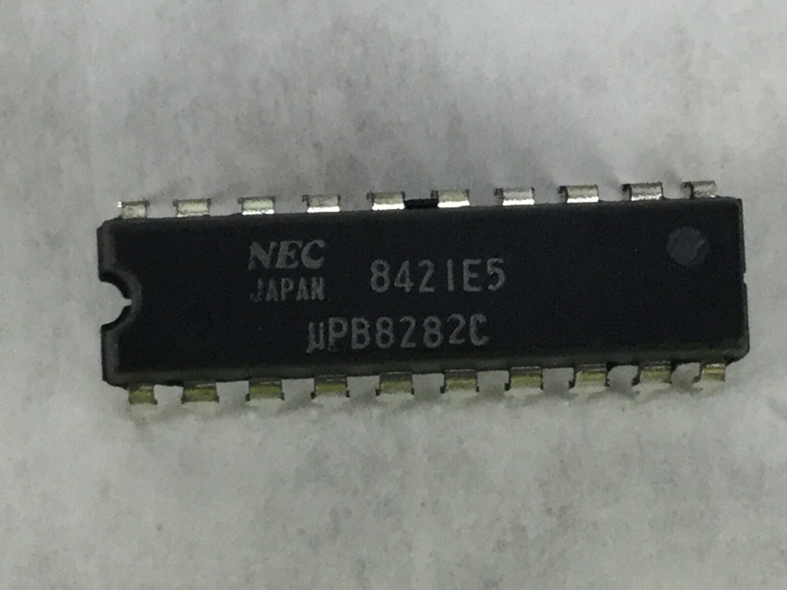 NEC  8421E5 Transistor  20 Pin Dip   Lot of 4  NEW