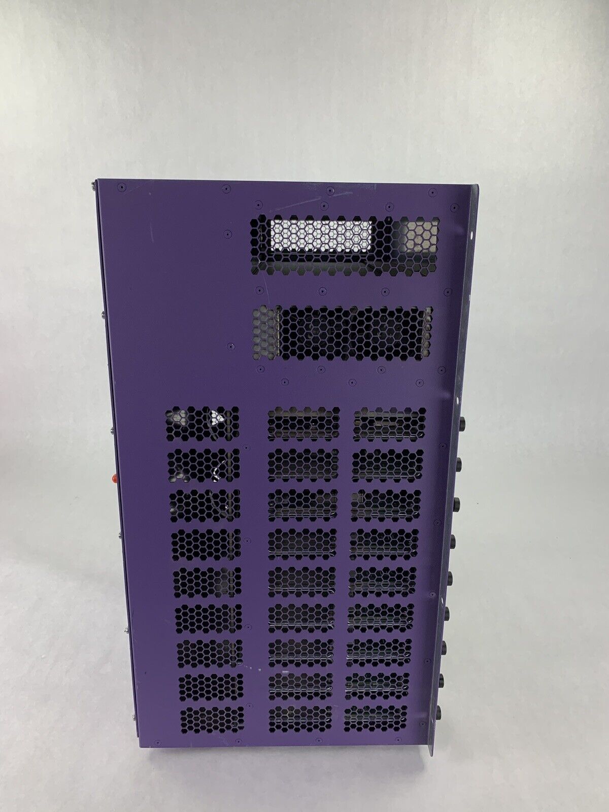 Extreme Networks Alpine 3808 9 Slot Switch 45080 6x FM-32T 1x WM-4T1 1x GM-4X