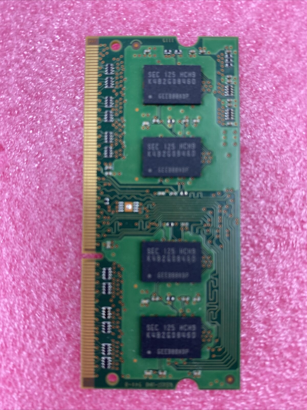 2x 2GB Samsung M471B5773DH0-CH9 PC3-10600S DDR3-1333MHz 204pin So-DIMM Memory