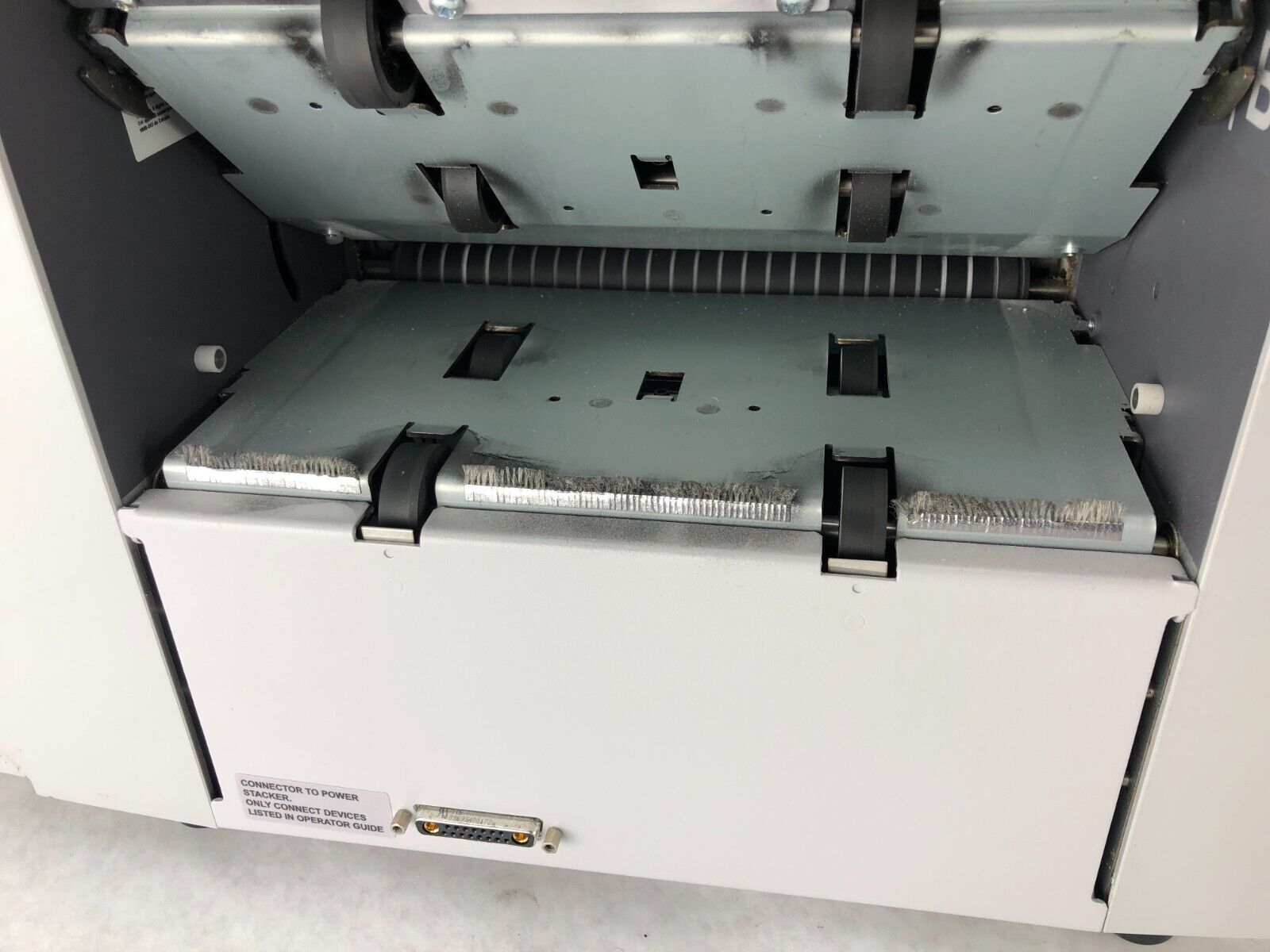 Pitney Bowes  DF800 Paper Letter Folder - No Trays