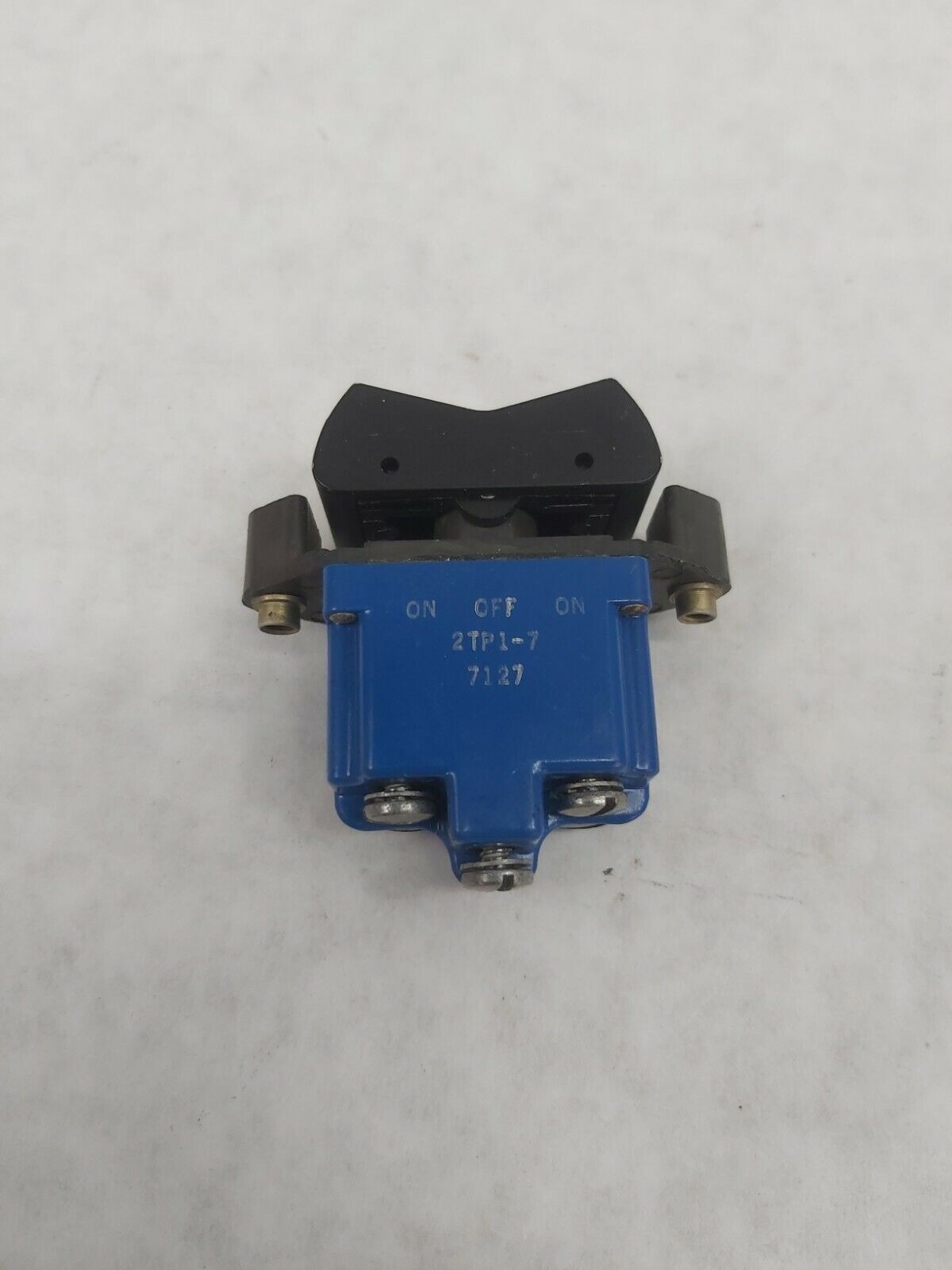 Honeywell 2TP1-7 Switch ON-OFF-ON Rocker