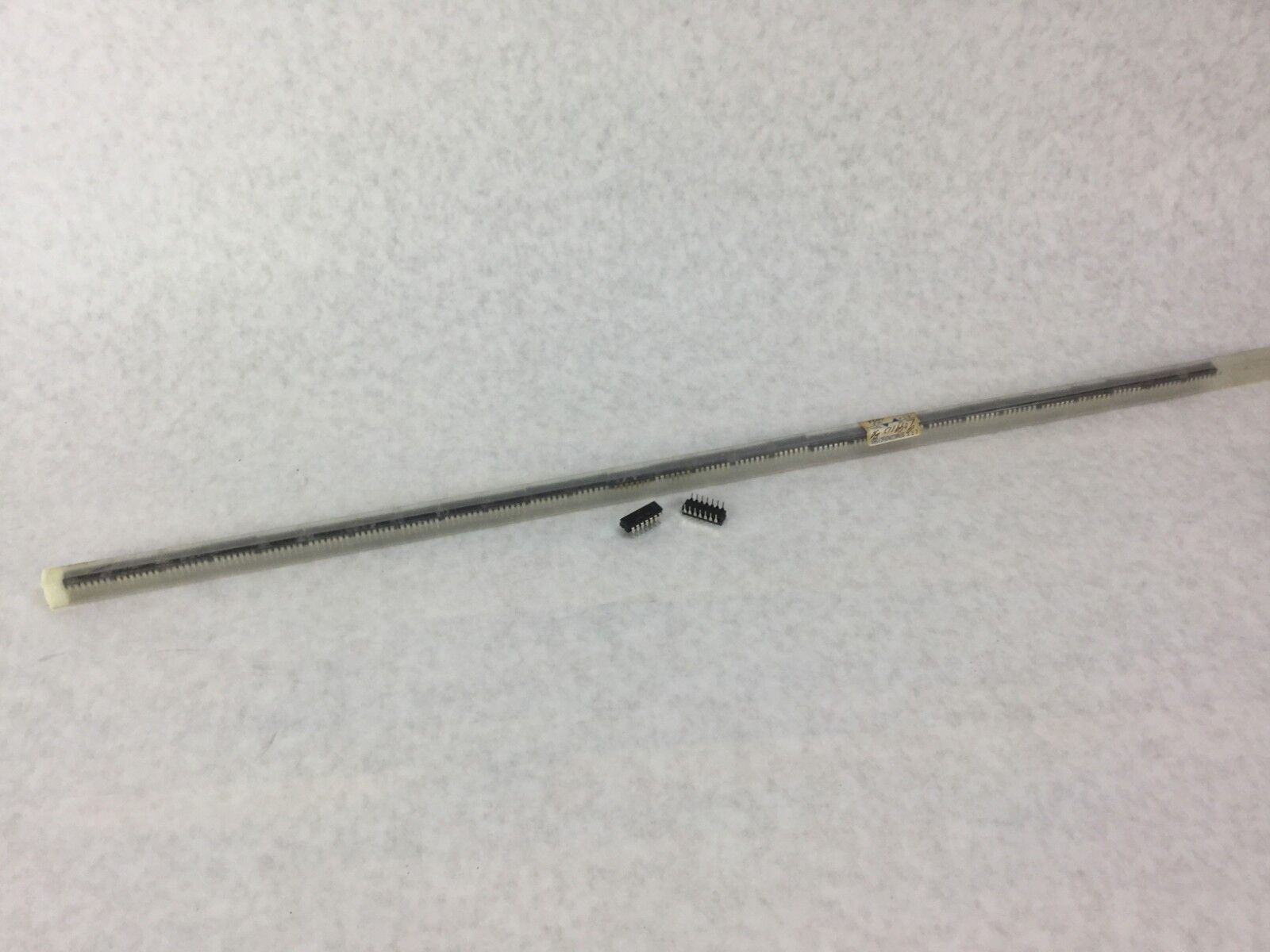 ITT  9099-ID  14 Pin  Lot of 30