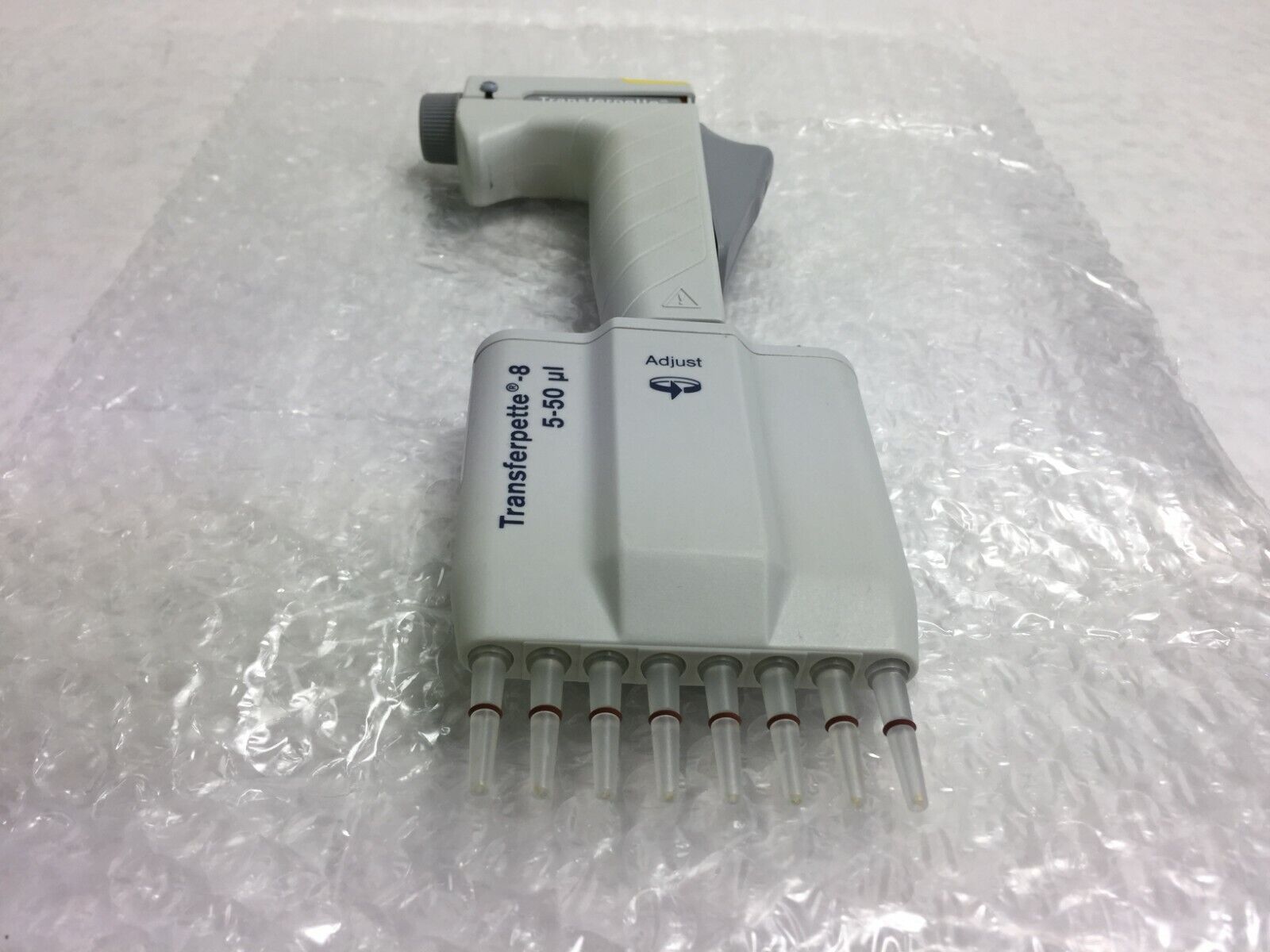 BrandTech Transferpette -8  5-50 µL