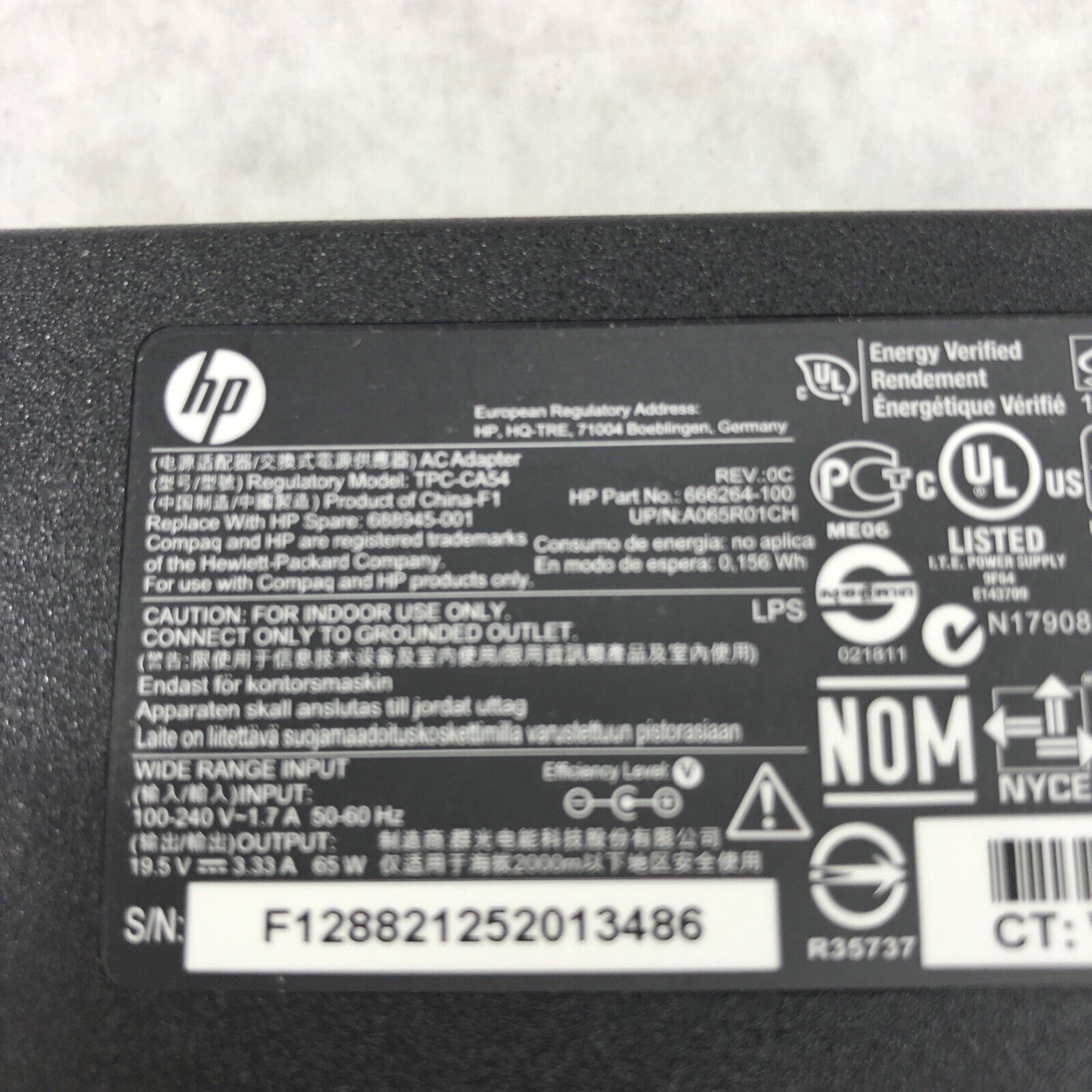HP AC Adapter TPC-CA54 19.5V 60Hz 240V Charger
