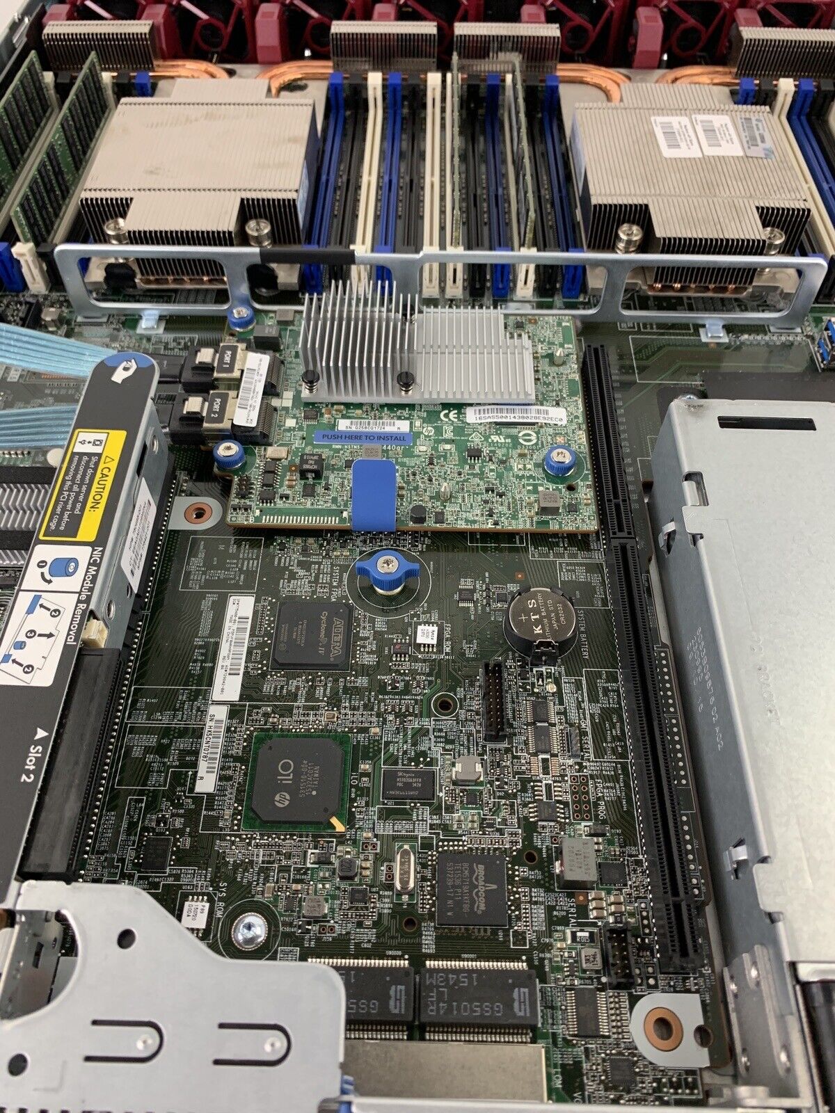 HP ProLiant DL360 Gen9 Server 2x E5-2643 V3 3.4 GHz 128 GB RAM No HDD No OS