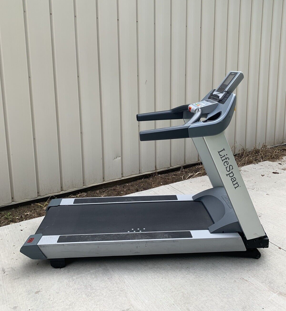 LifeSpan TR8000i Medical Treadmill