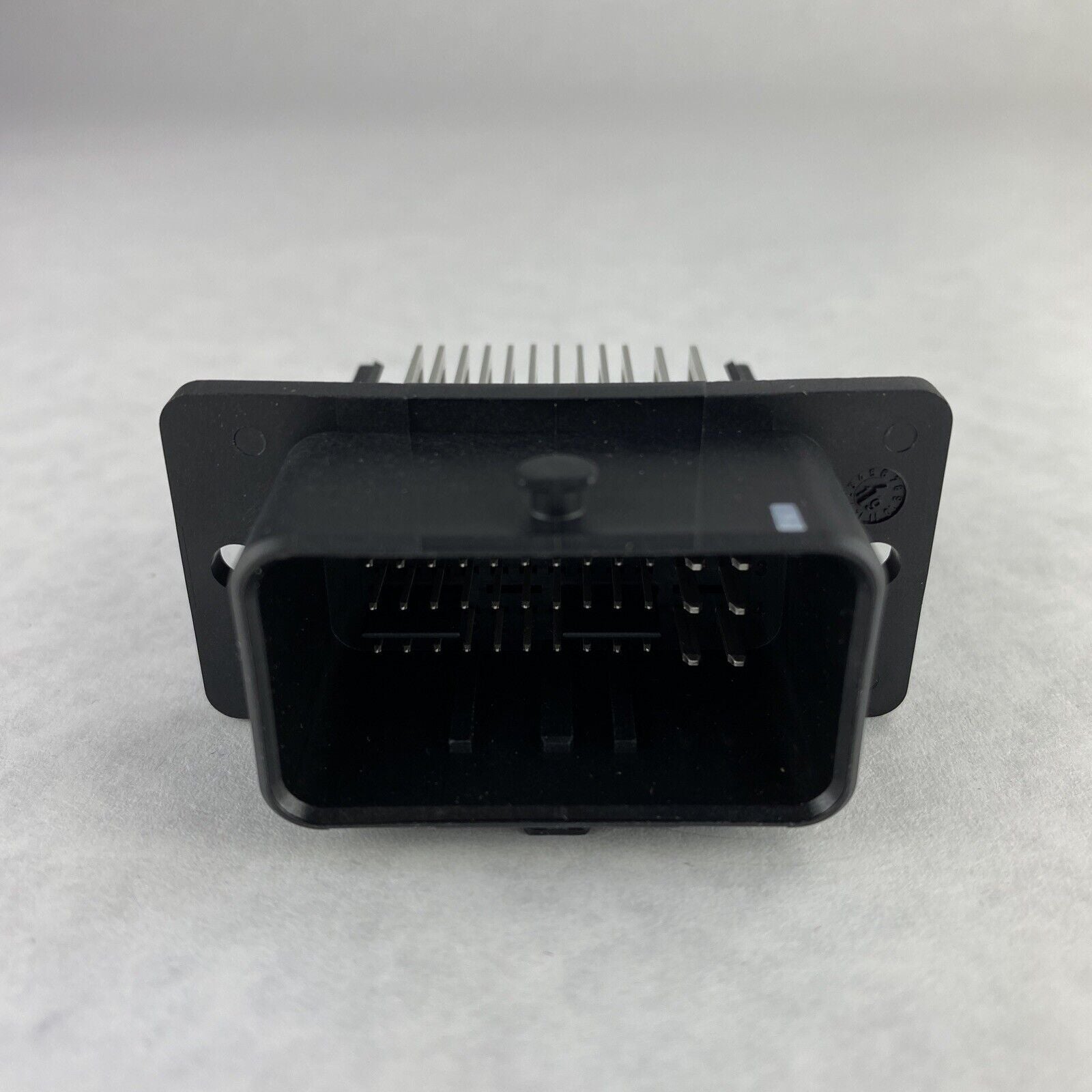 Molex 36638-0002 CMC HDR Split Peg Connector