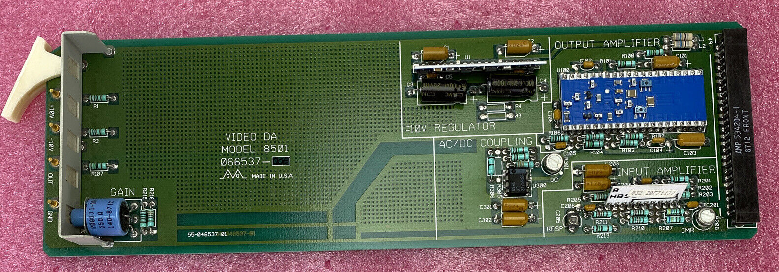 Grass Valley Group 8500 series with 8x model 8501 video DA boards