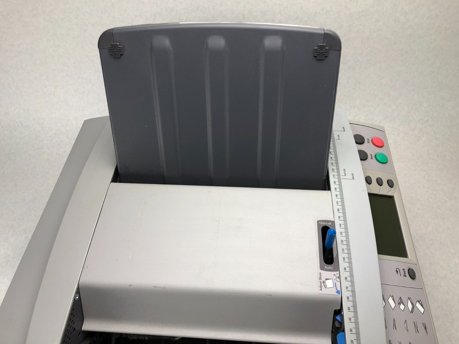 Pitney Bowes  DF800 Paper Letter Folder - No Trays