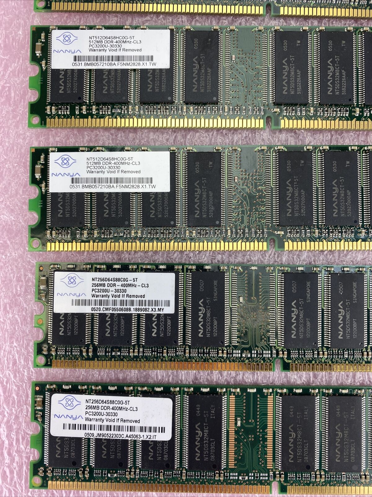 8x 256MB Nanya NT256D64S88COG-5T 400MHz PC3200U CL3 Non-ECC 2.5V 184pin DDR RAM