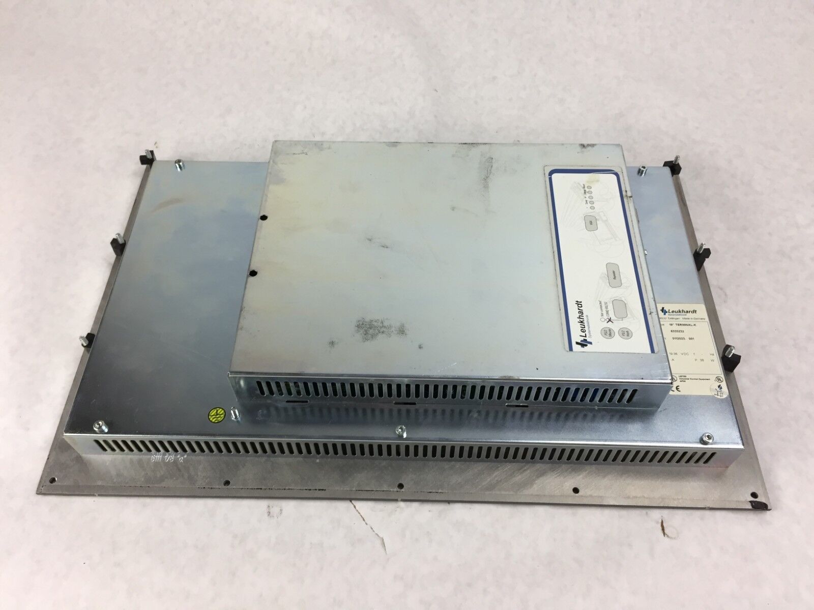 Leukhardt Systemelektronik 6335232 19" Terminal-K 19-36 VDC Interface Panel