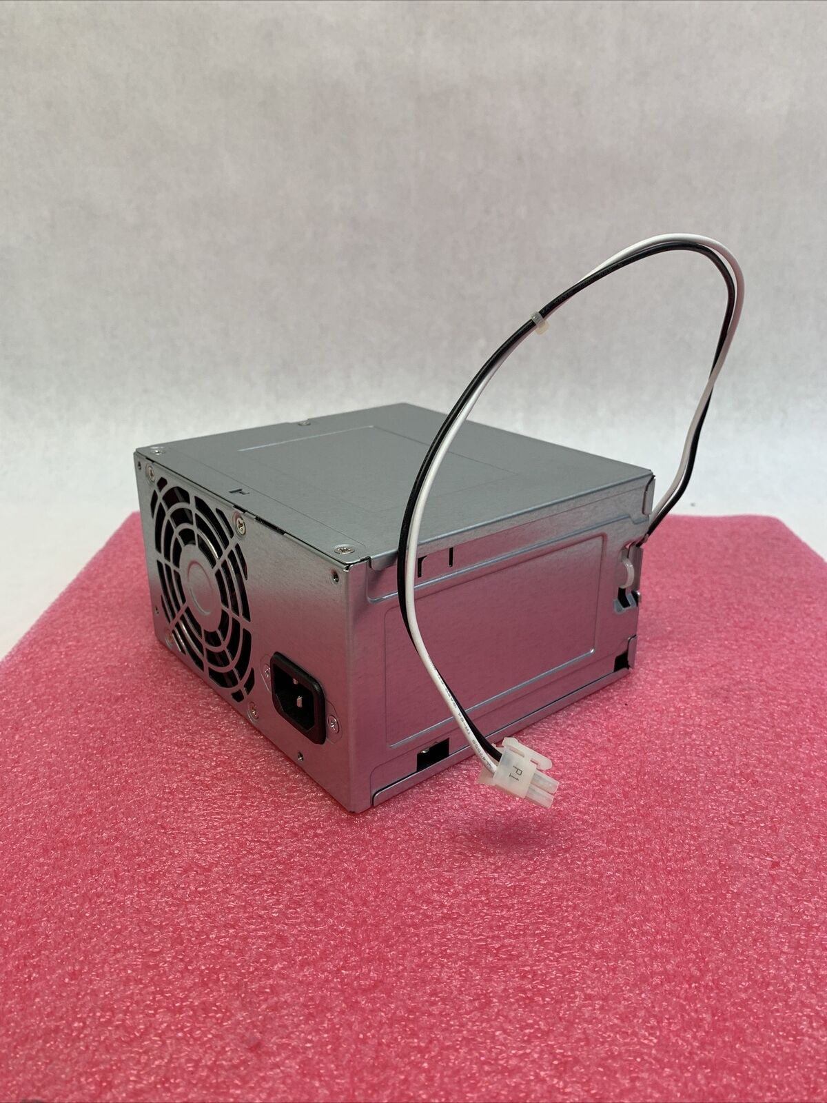 Delta Electronics DPS-198FB A 198W Power Supply