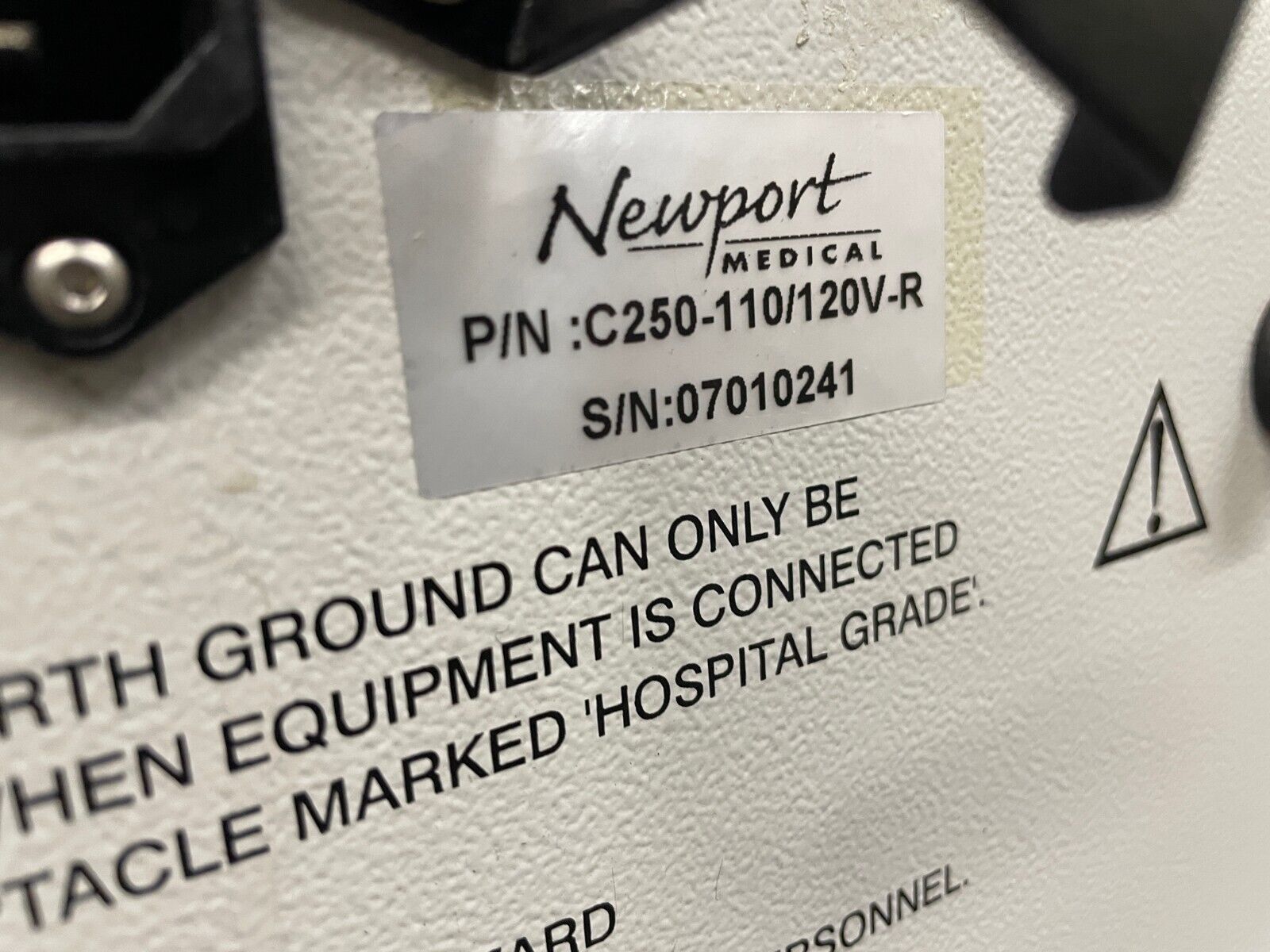 Newport Medical C250 Air Compressor C250-110/120V-R, 39.5 Hours, NMI