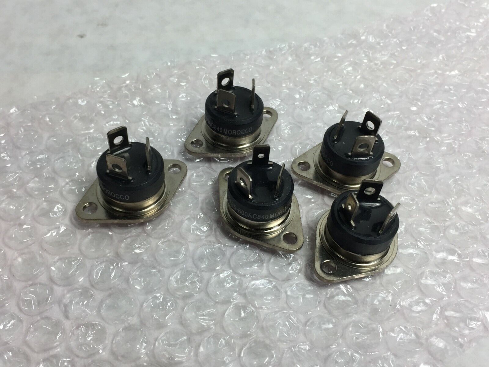 ST BTA25-600AC840 TRIAC  Lot of 5