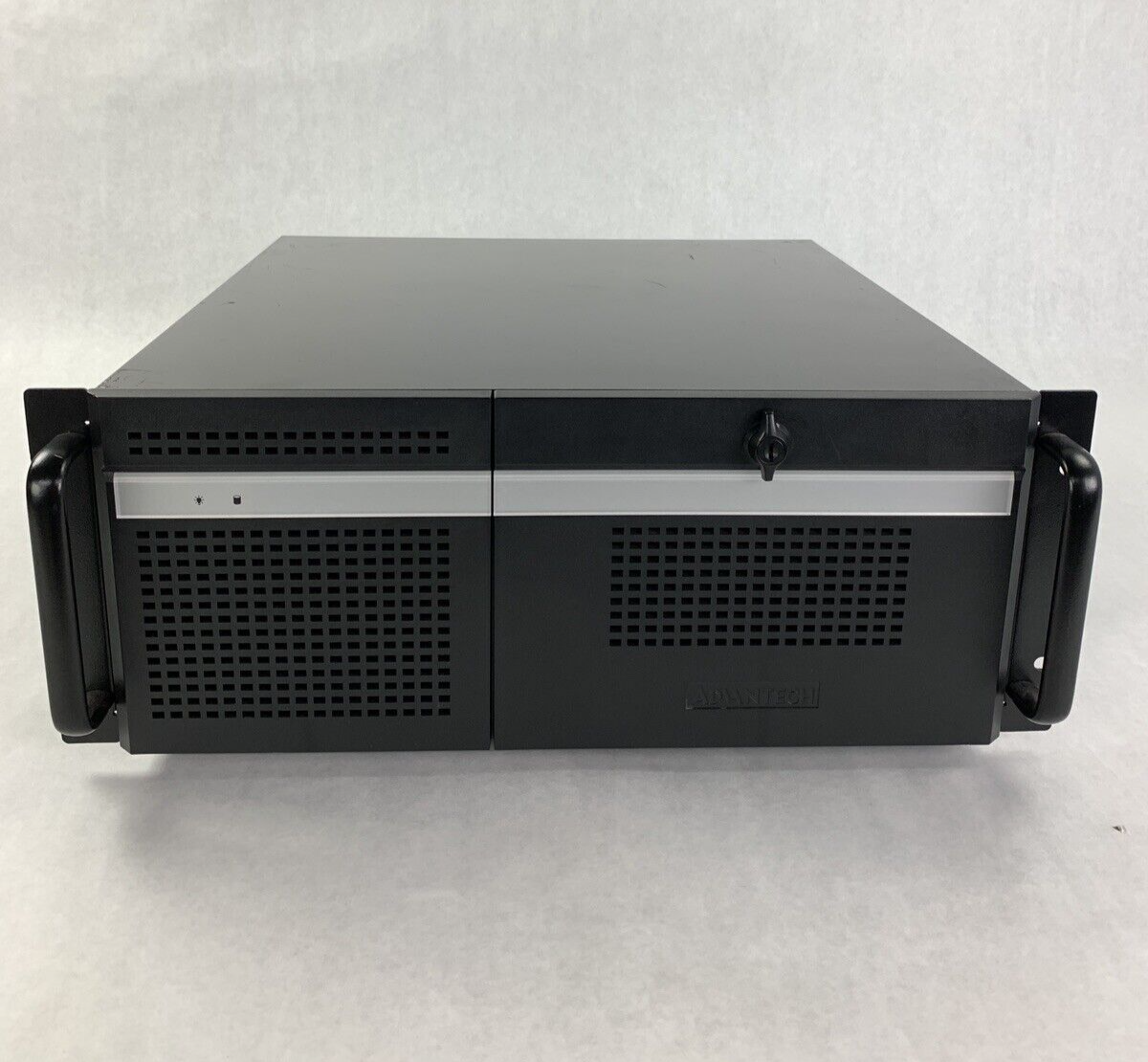 Advantech IPC-619 Quad Q9400 2.66 GHz 4 GB Ram No OS No HDD 300W