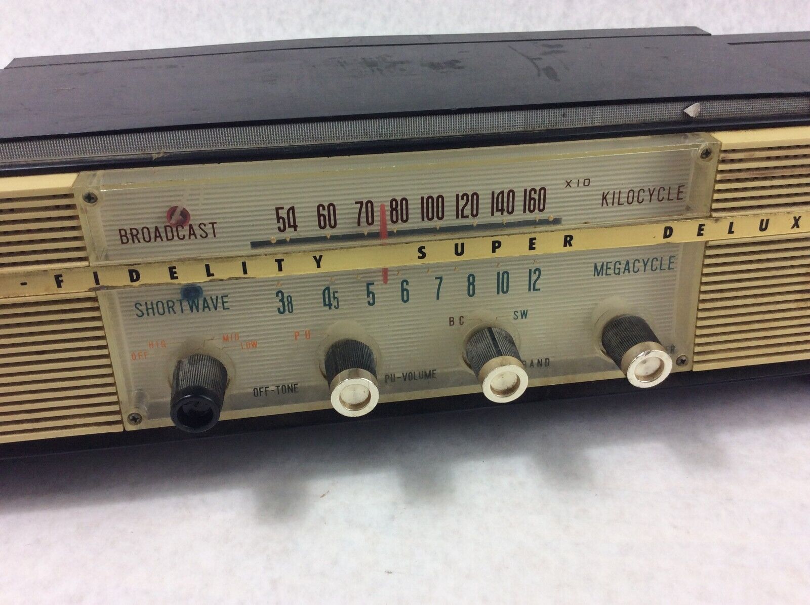 Vintage Star-Lite 5M-W6 Hi-Fidelity Super Deluxe AM Tube Radio