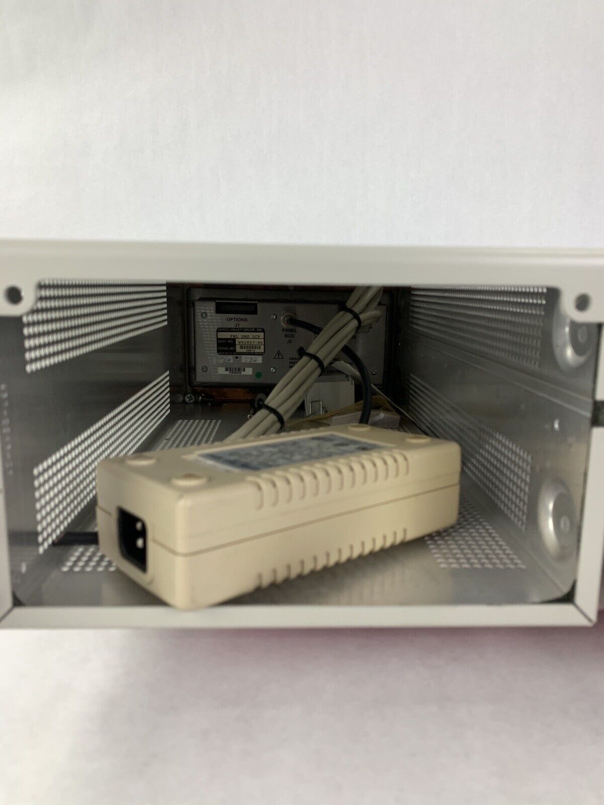 Tektronix 1750A Waveform Vector Monitor Power Tested for Parts and Repair