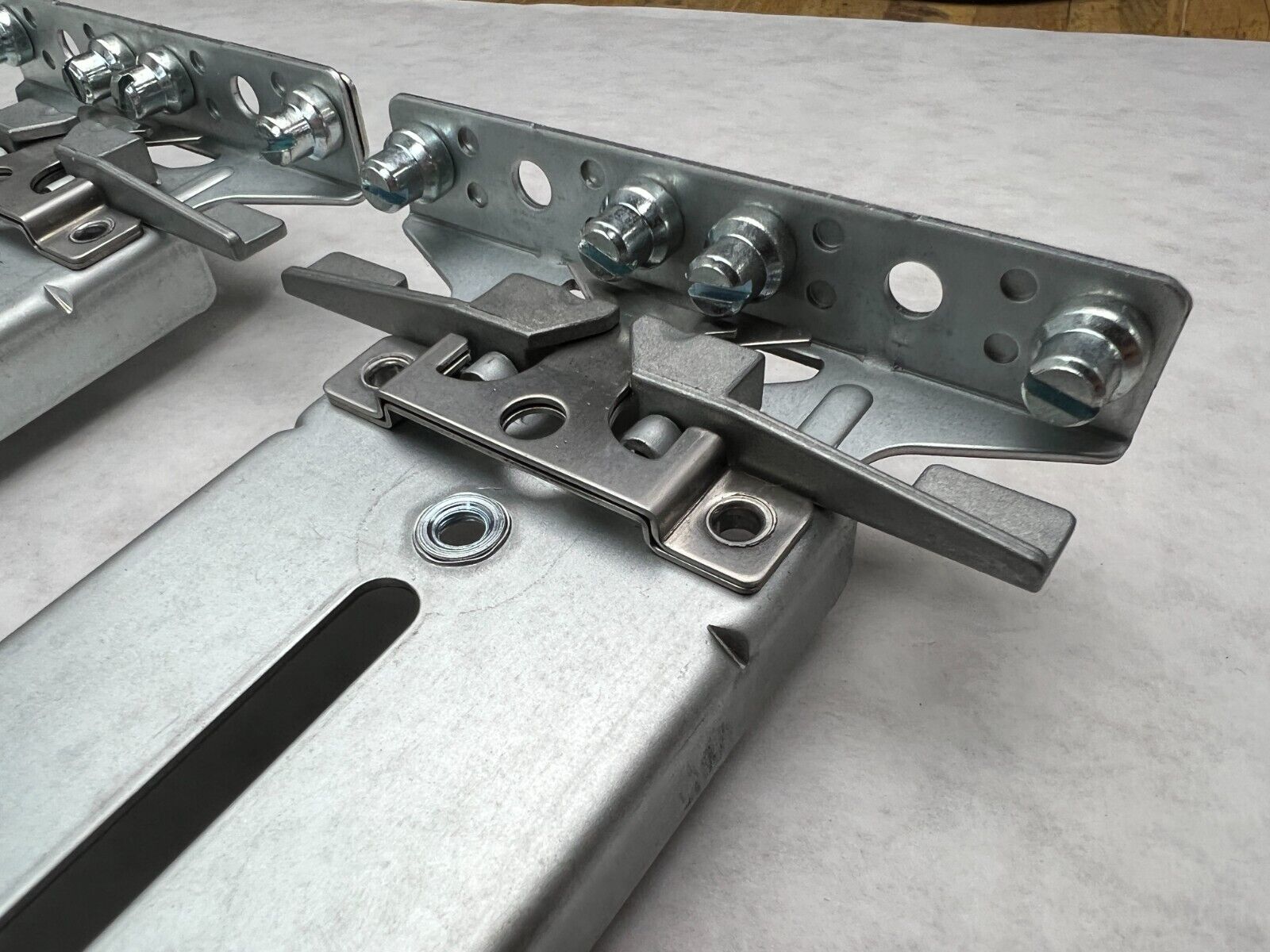 Rail Kingslide 2u-4u 30" Rails US6851773 374518 -Outers Only