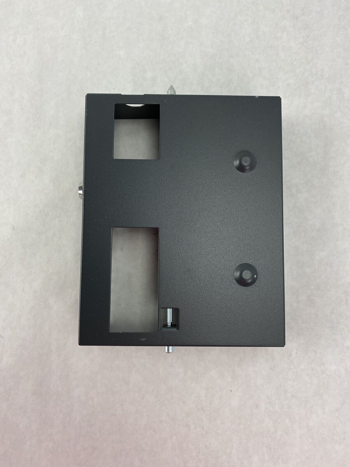 Cisco 7900 Series Phone Locking Wall Mount No Wall Bracket 800-07952-01
