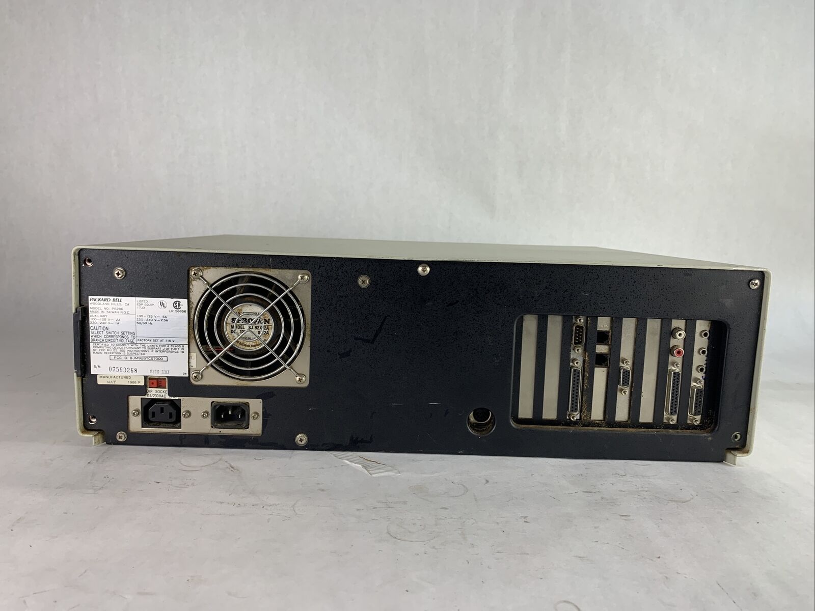 Packard Bell PB286 DT Cyrix CX486DX 40MHz 4MB RAM No HDD No OS