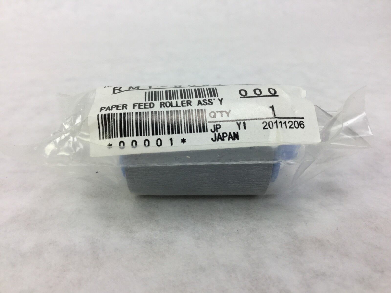 HP Paper Feed Roller Assy   RM1-0037-020