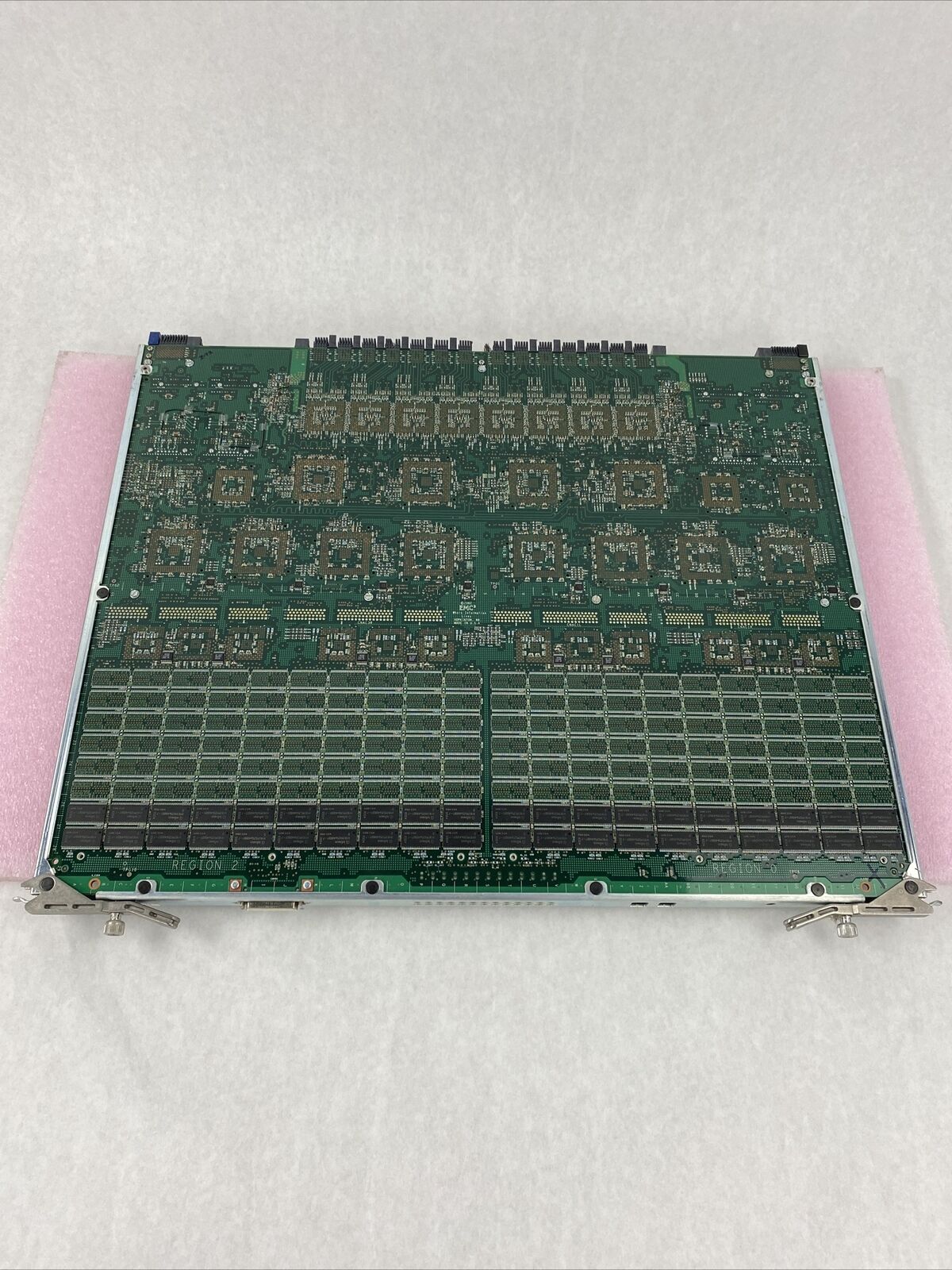 EMC 202-573-945B DMX 4GB M5 Cache Memory Board