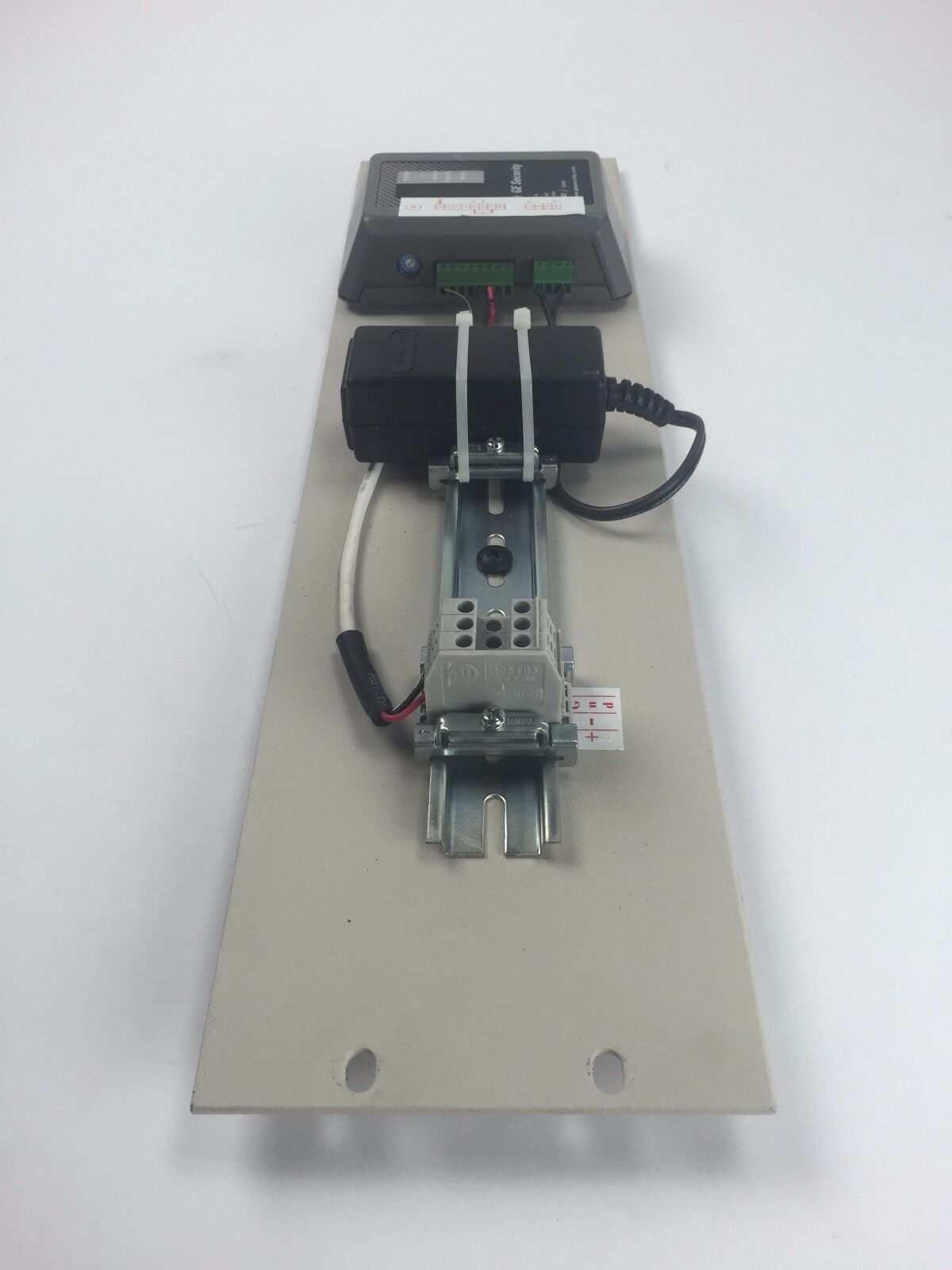 GE Security S711DT-EST1 S711DTEST1 Data Transceiver Repeater w/ Power Supply