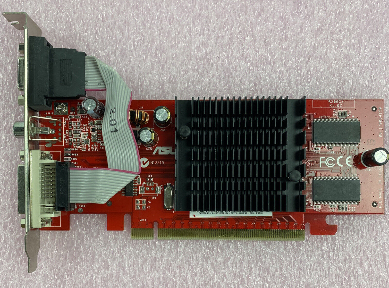 ASUS EAX300SE Radeon X300 128MB VGA DVI-D PCI-E Video Graphics Card TD/128M/A