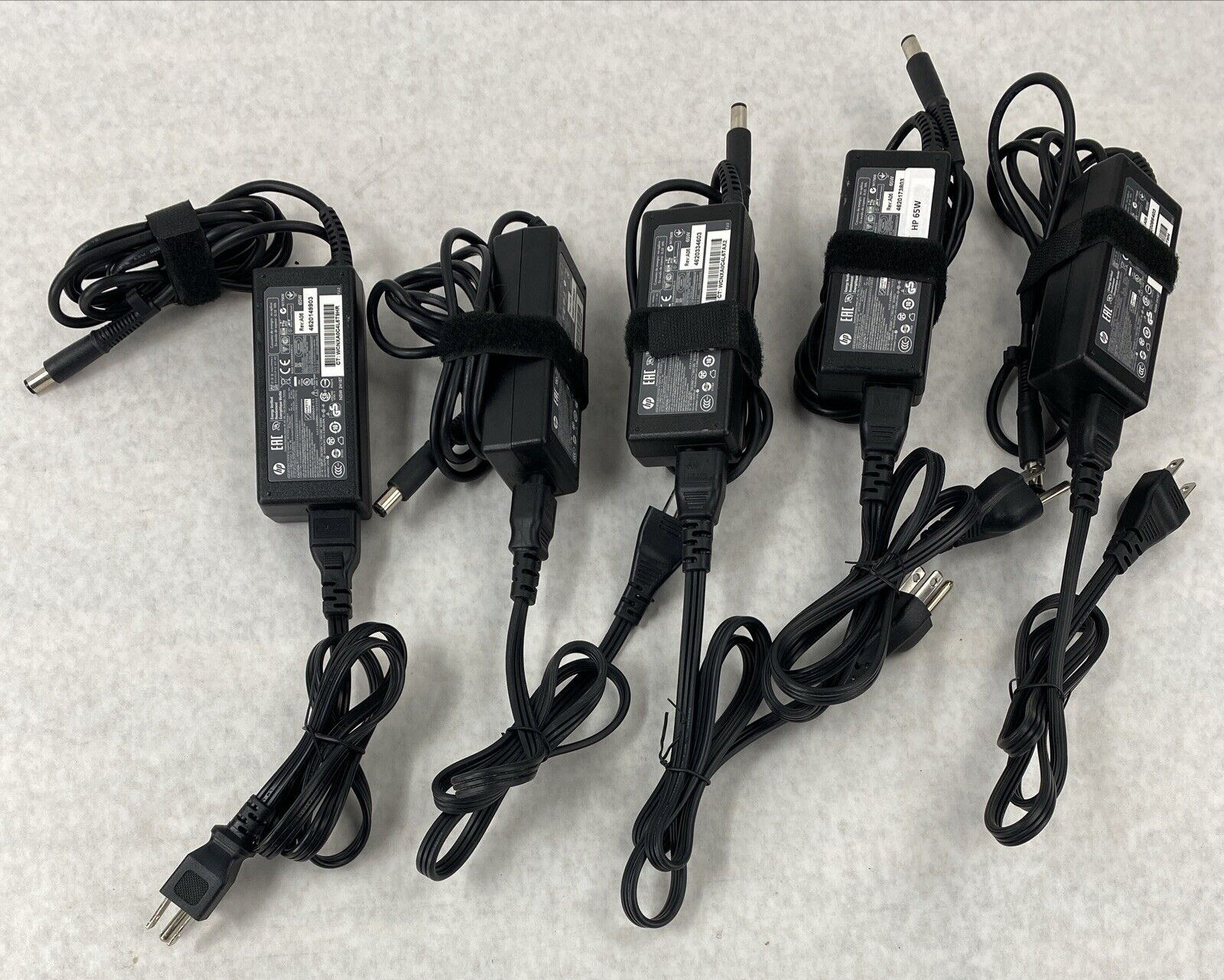 Lot( 5 ) HP 677774-001 65W 18.5V 3.33A AC Adapters 7.4mm Tip 693711-001