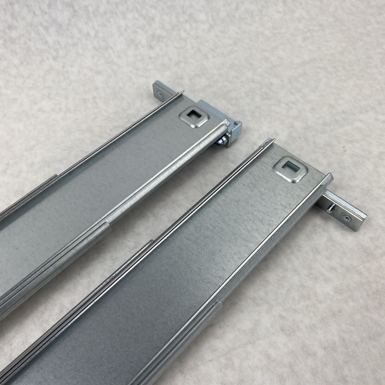 Cisco L + R Rail Kit Set 700-35824-01 700-35838-01 Outer 700-35828-01 Inner