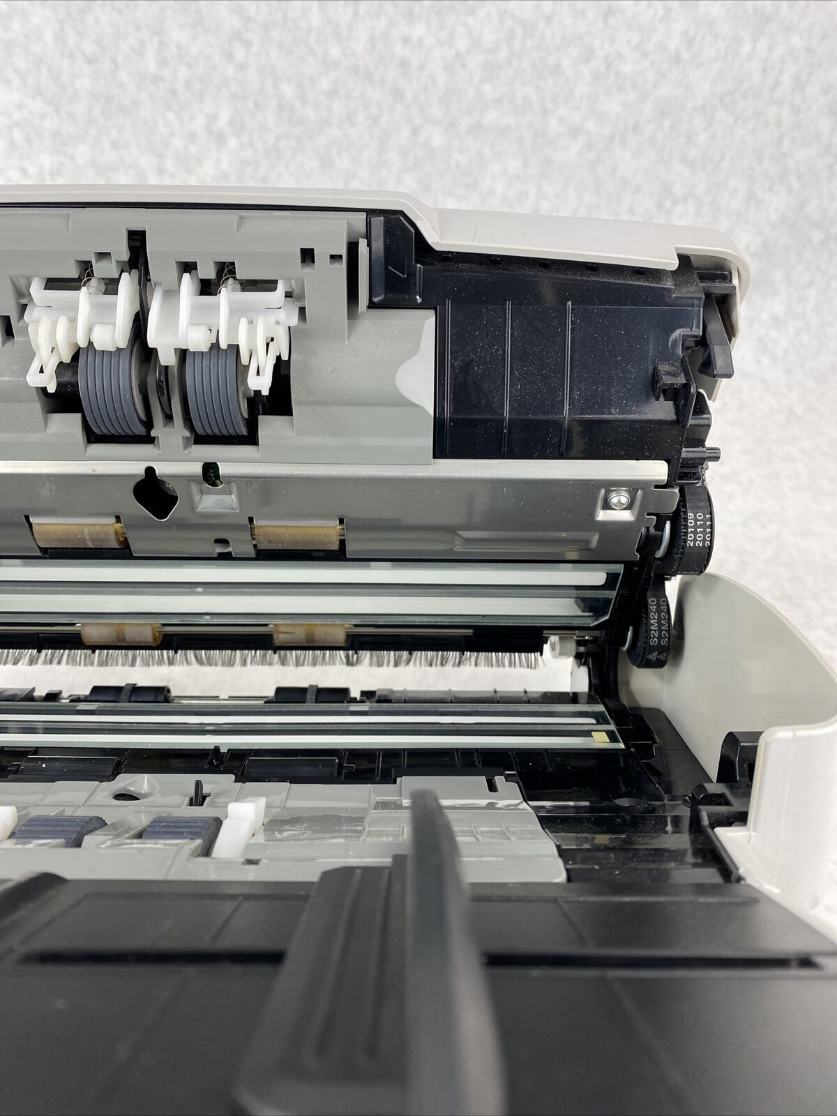 Fujitsu PA03540–B055 fi-6130 Color Document/Image Scanner NO POWER SUPPLY