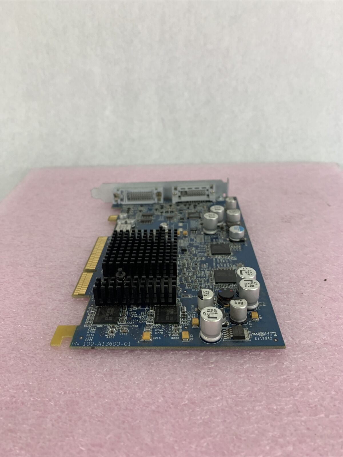 ATI Radeon 9600 64mb Dual DVI Video Card 109-A13600-01