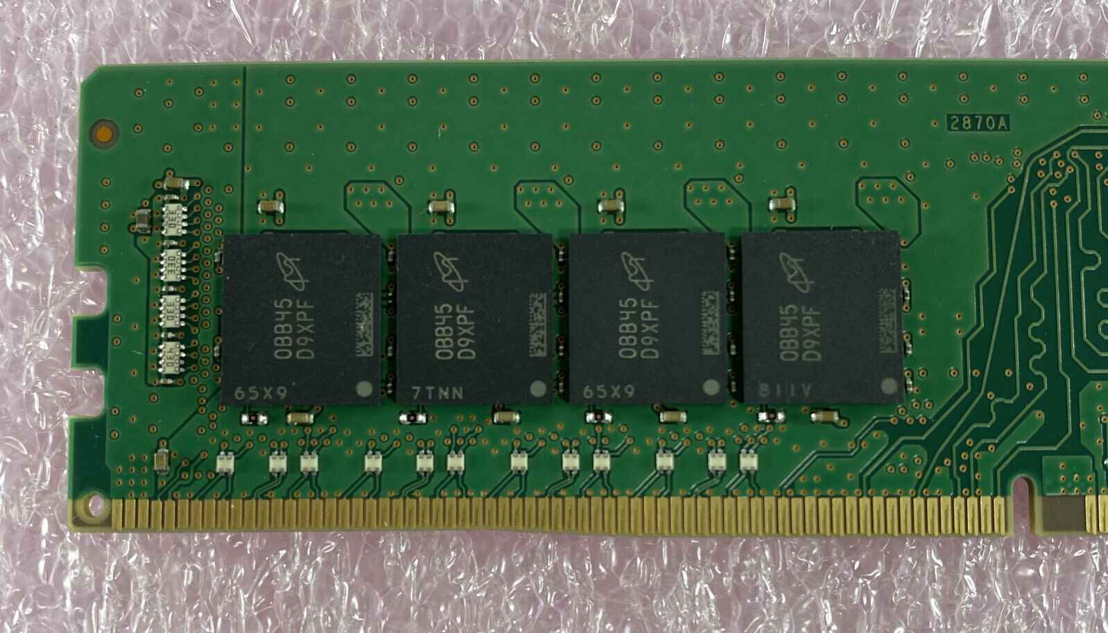 32GB Micron MTA16ATF4G64AZ-2G6B1 2Rx8 PC4-2666V DDR4 Memory