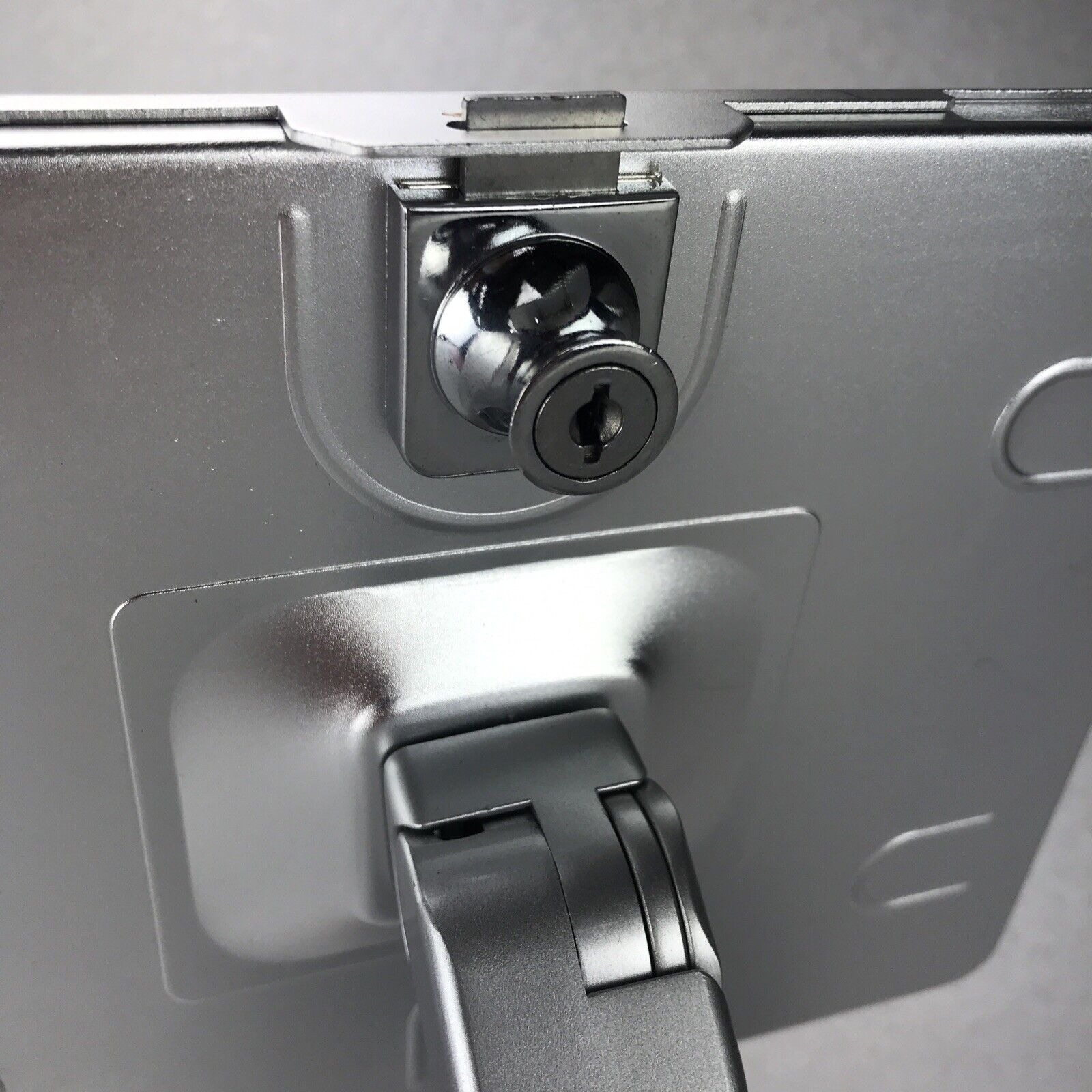 Anti-Theft Lockable Secure Kiosk Tablet Stand Enclosure with Key 9.5" x 7.375"