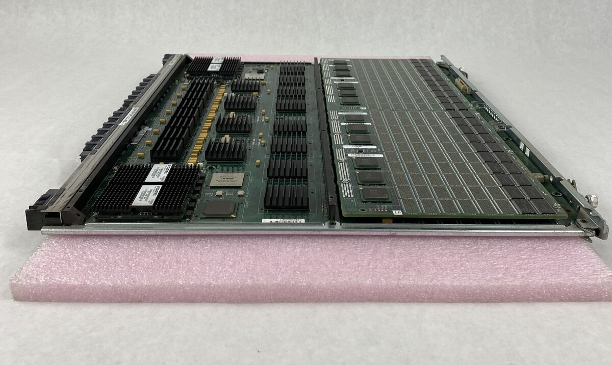 EMC 202-573-945B DMX 4GB M5 Cache Memory Board