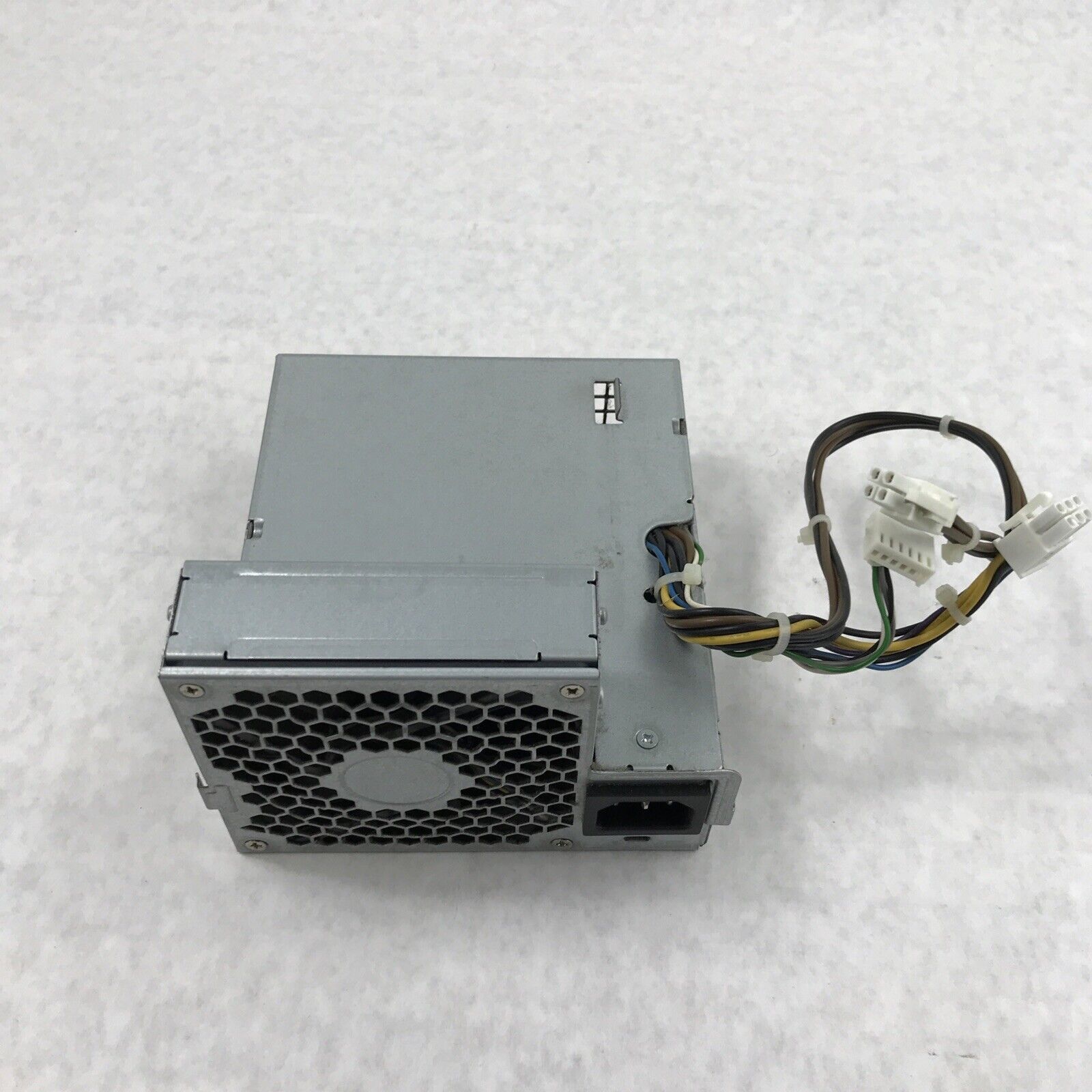 HP 503376-001 240V 60Hz 240W Desktop Power Supply 508152-001