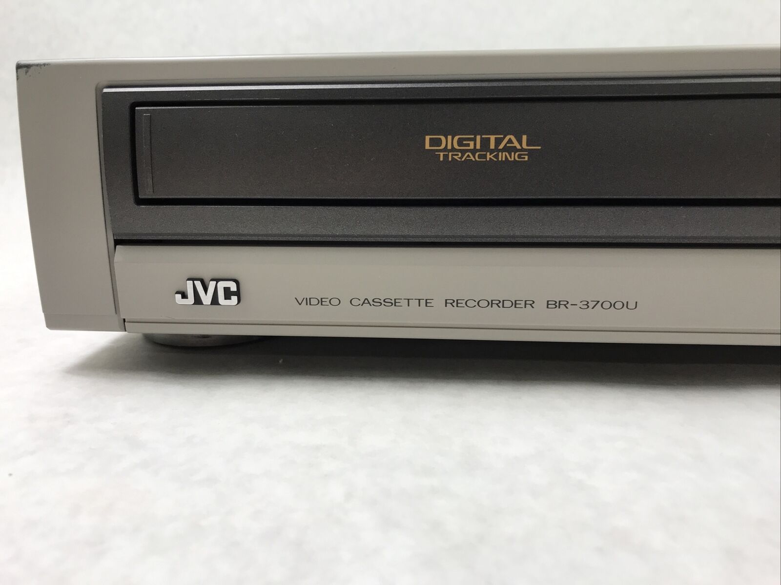 JVC BR-3700U VHS Player/Recorder 300W 2.5A 120V 60Hz
