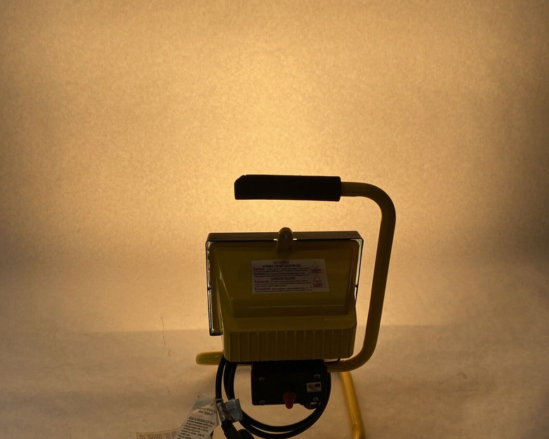 Unbranded E881598 L115212K3 500W Portable Halogen Work Light Lamp WORKS