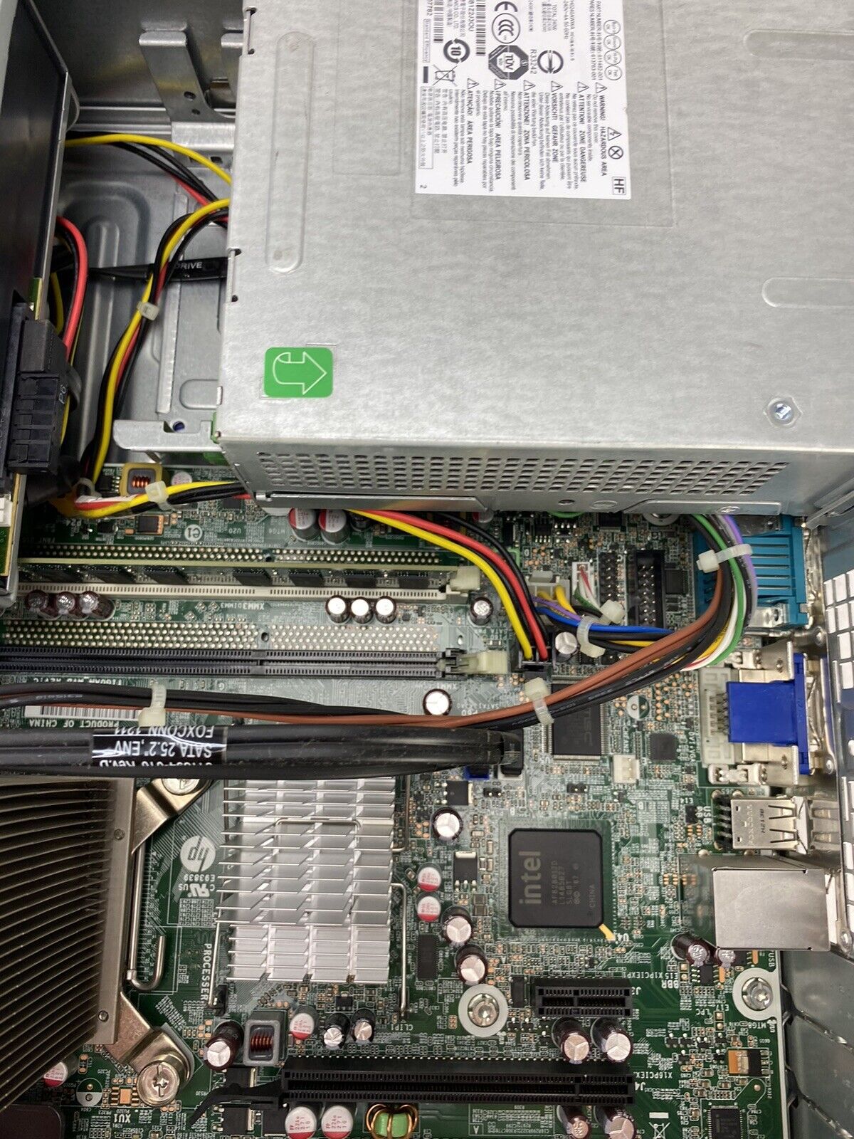 HP Compaq 4000 Pro Celeron E3400 2.6GHz + 4GB RAM (NO HDD NO OS)