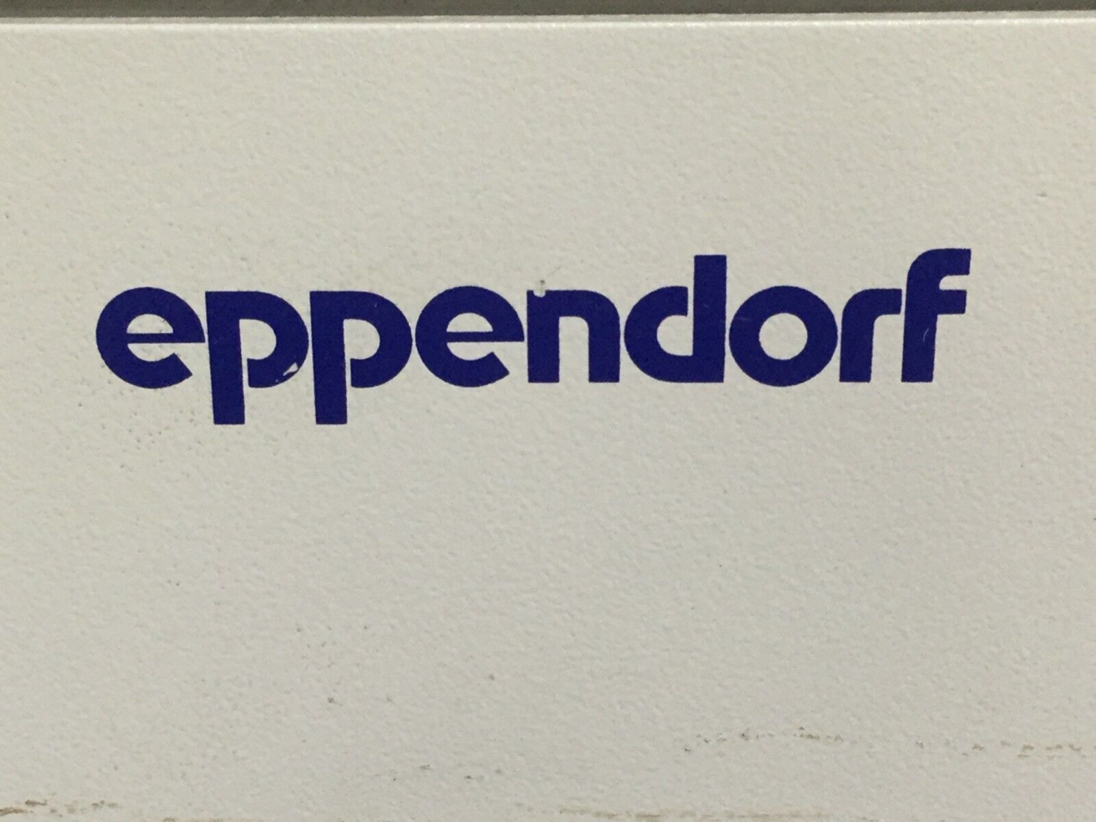 Eppendorf 5402 Centrifuge  Includes Power Supply  Err 6  Parts or Repair Only