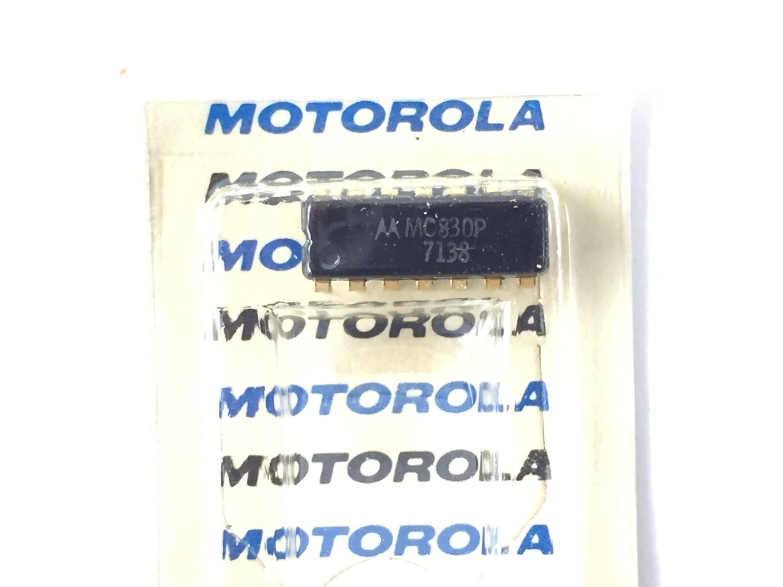 Motorola MC830P DTL Dual 4-Input NAND Gate GOLD Lot of 19