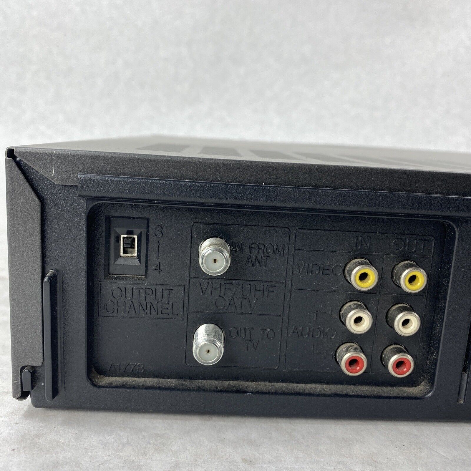 Sharp VC-H906U VCR VHS Player 4 Head HiFi Stereo Tested NO REMOTE