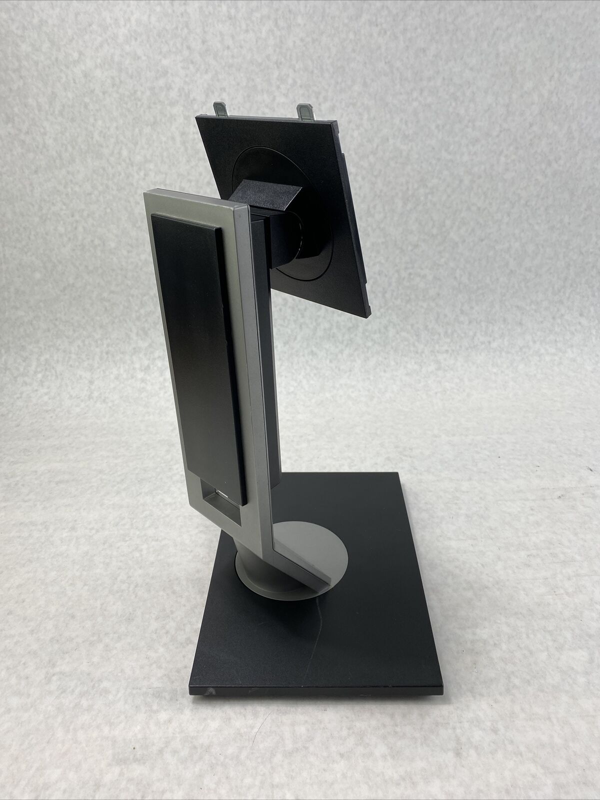 Dell P1911t 45 degree swiveling monitor stand
