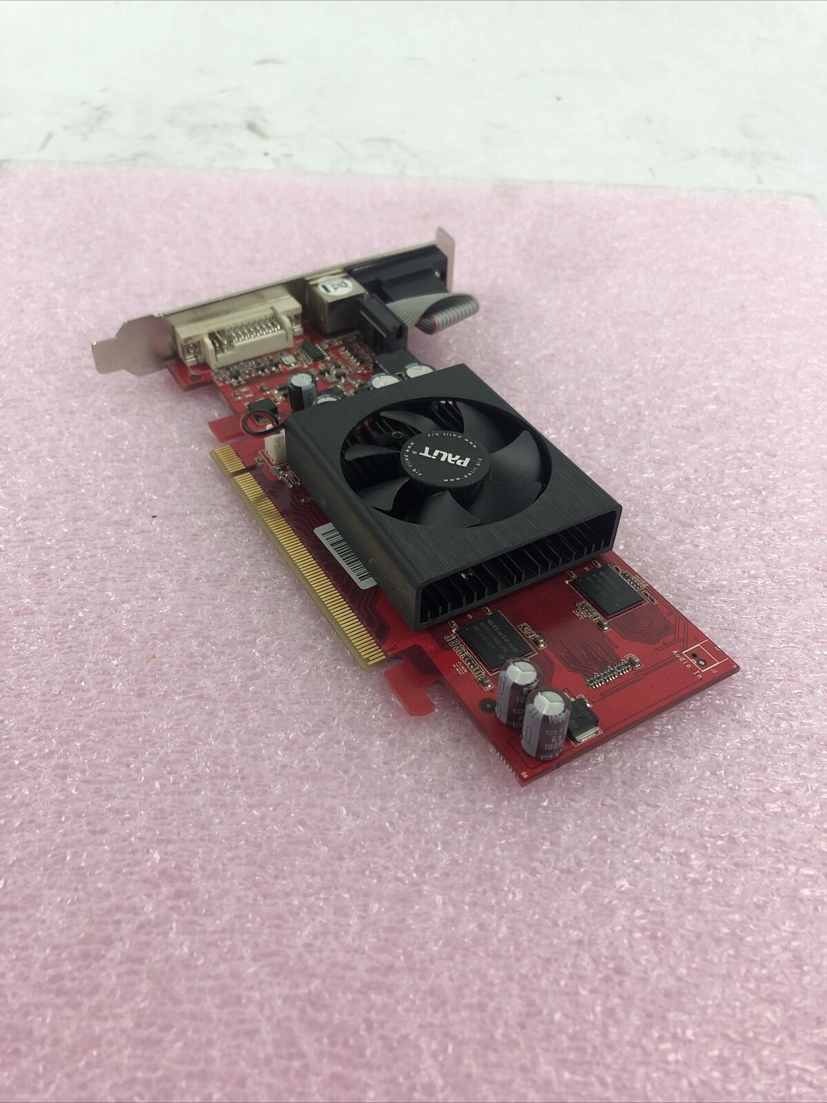 XFX Radeon 8400GS PCI-E 256MB DDR2 TV-OUT DVI Graphics Card