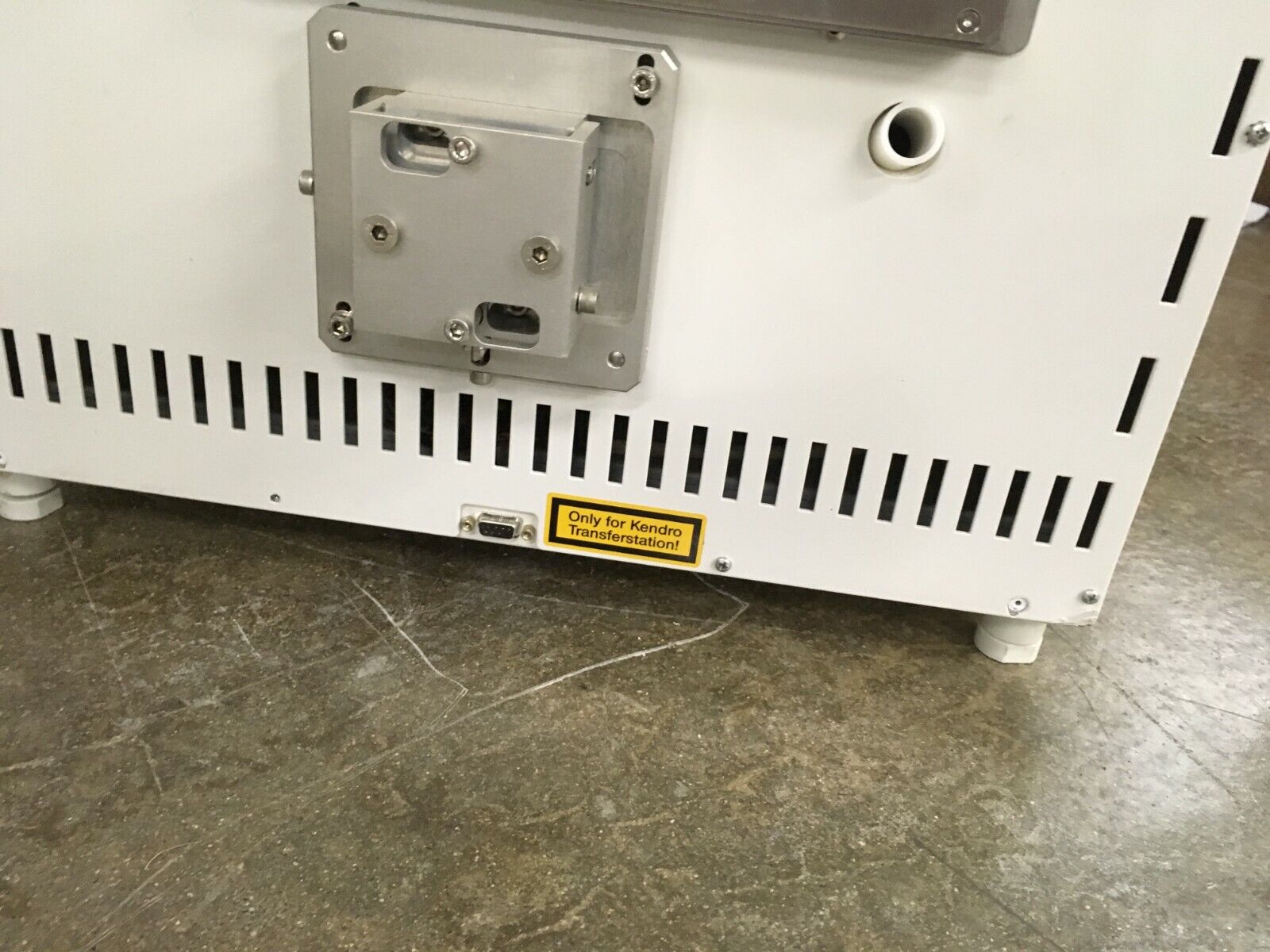 Kendro Heraeus Cytomat 2 Automatic Incubator 51020859 Platform Transfer PARTS