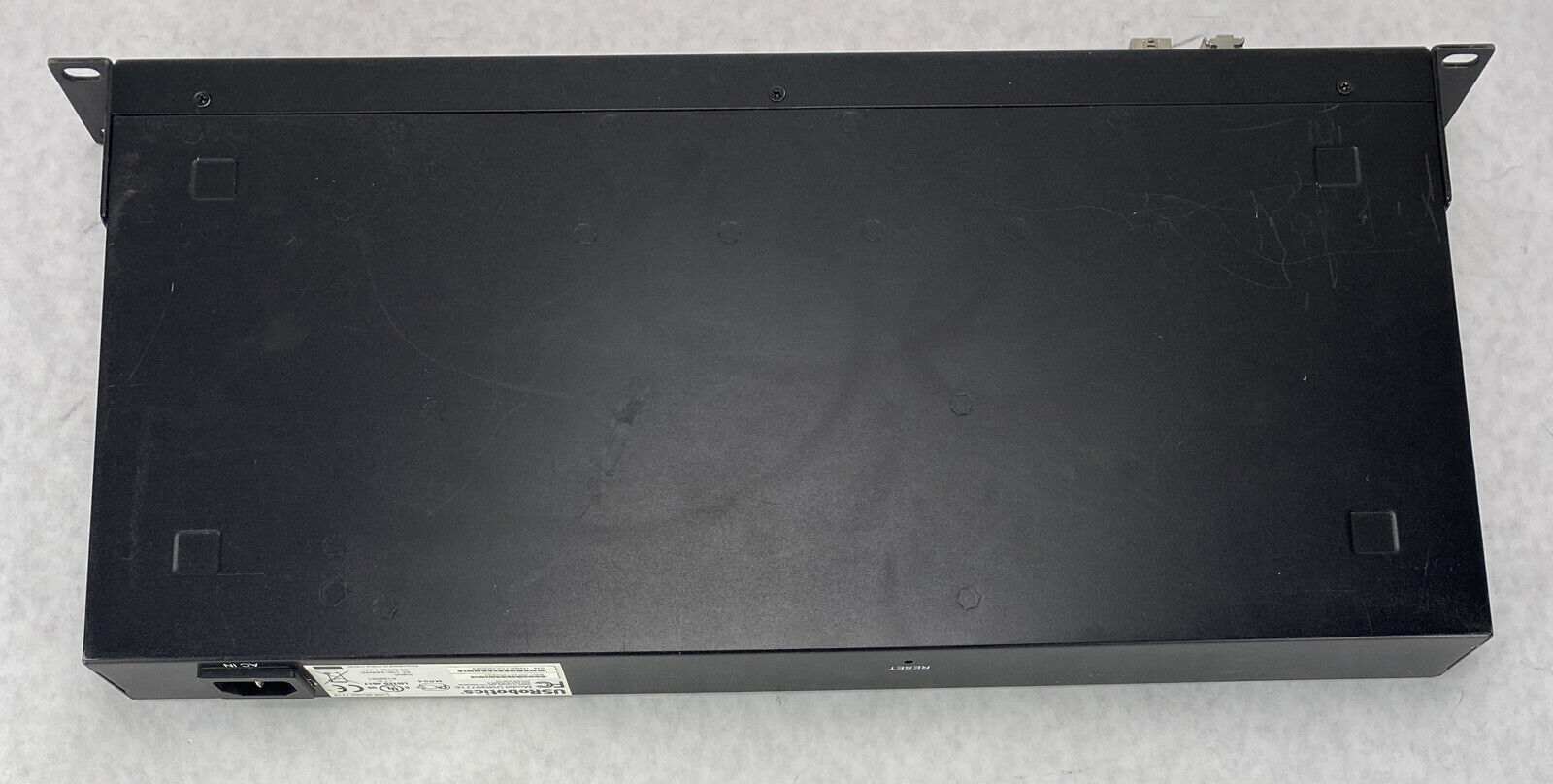USRobotics USR997716 Gigabit 10/100/1000Mbps Ethernet 16 Port Switch Black