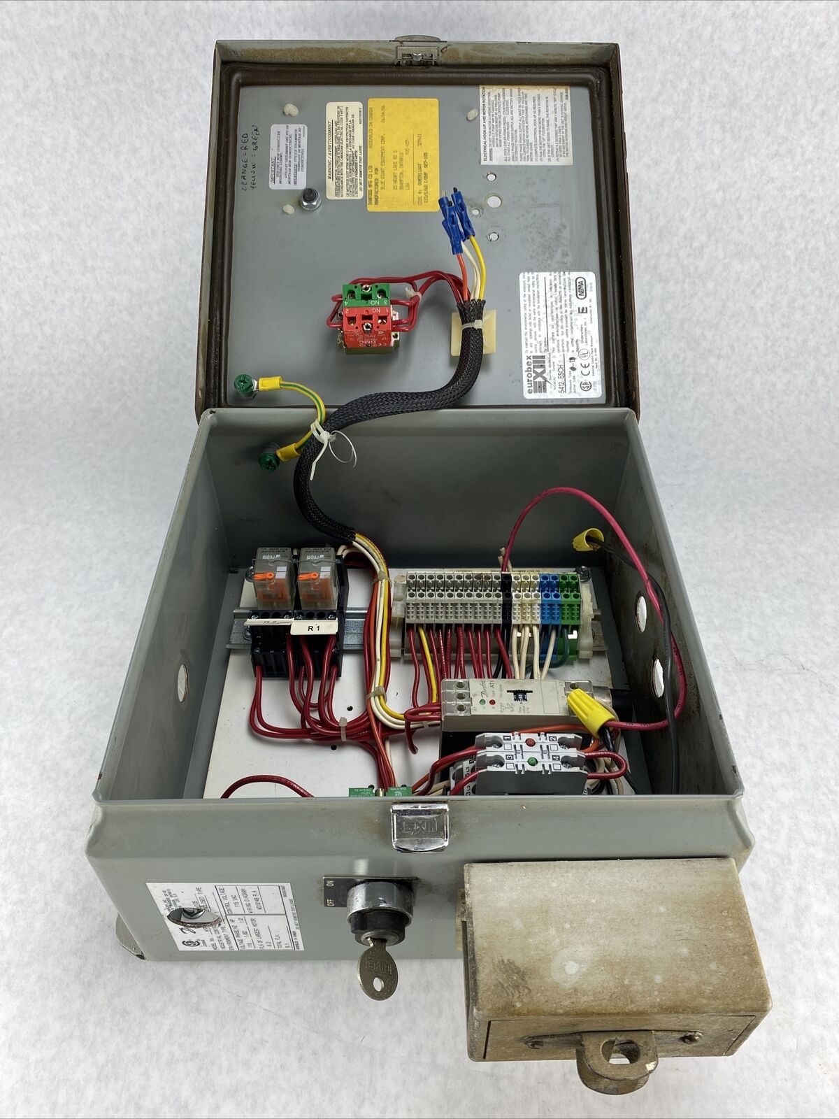 Blue Giant 038-158 ES Truck Restraint Control Panel 115V/VAC