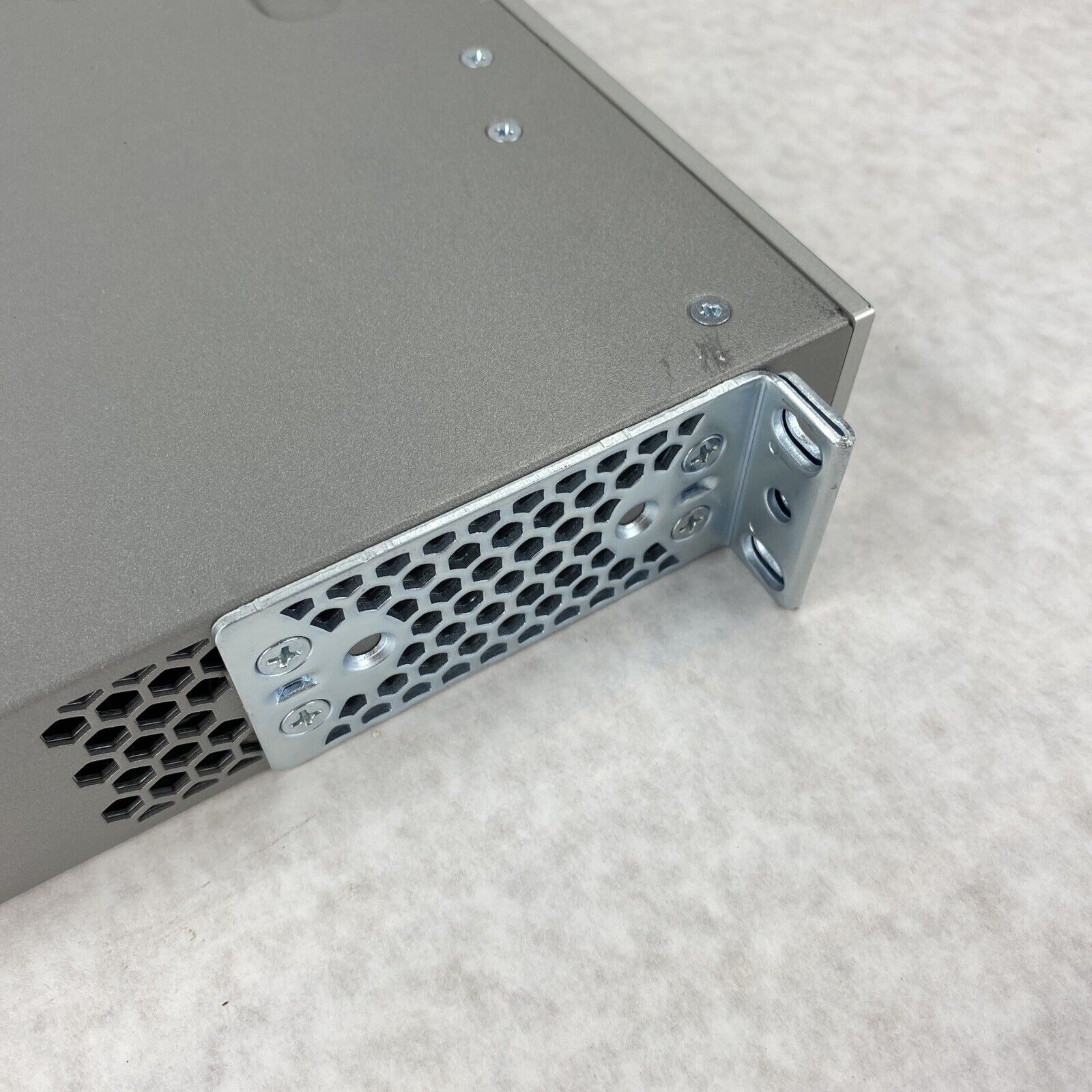 Cisco WS-C3850-48PW-S V04 Catalyst 3850 48 PoE+ LAN Network Switch Two PSU